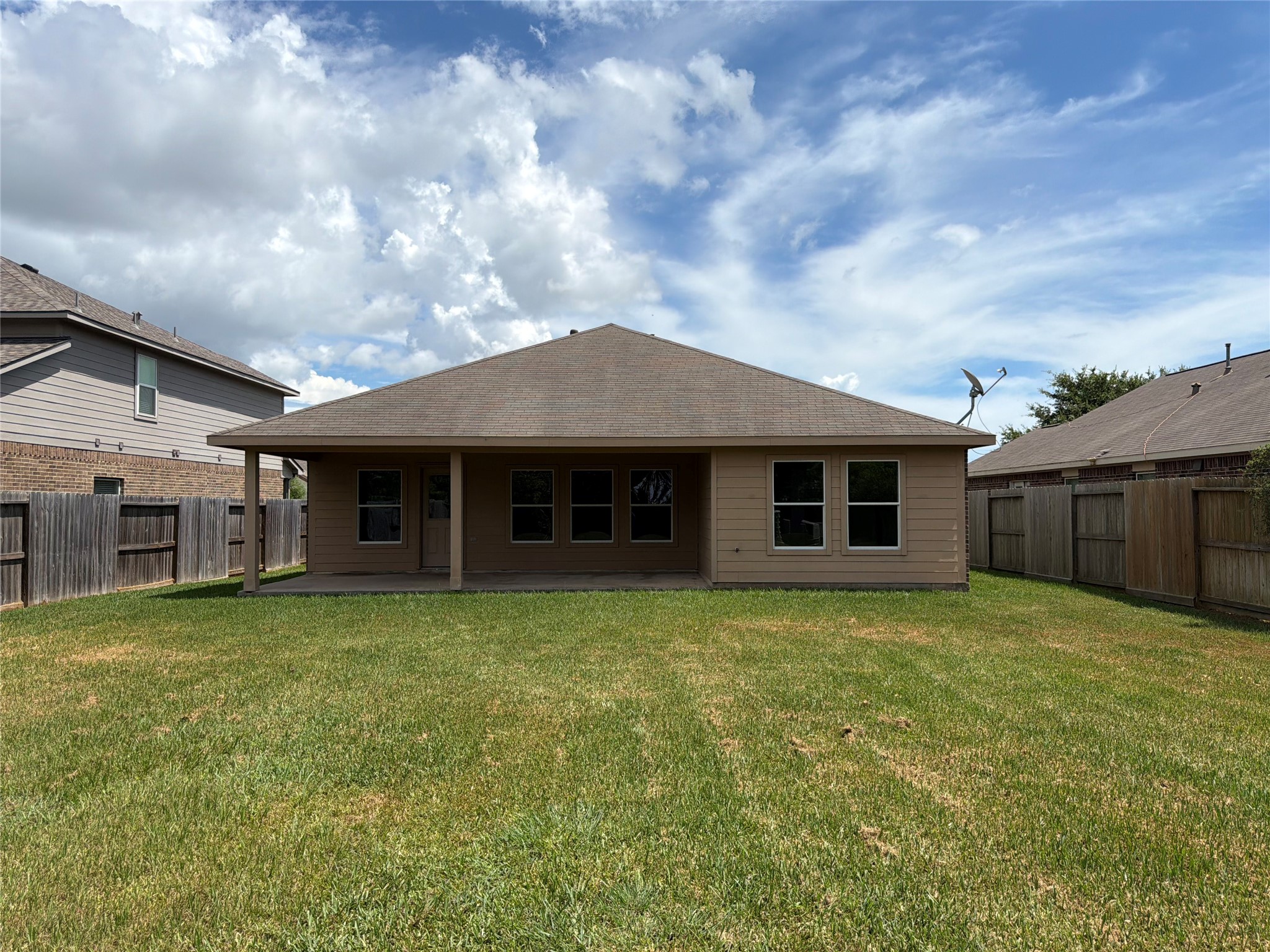 Listing photo 5