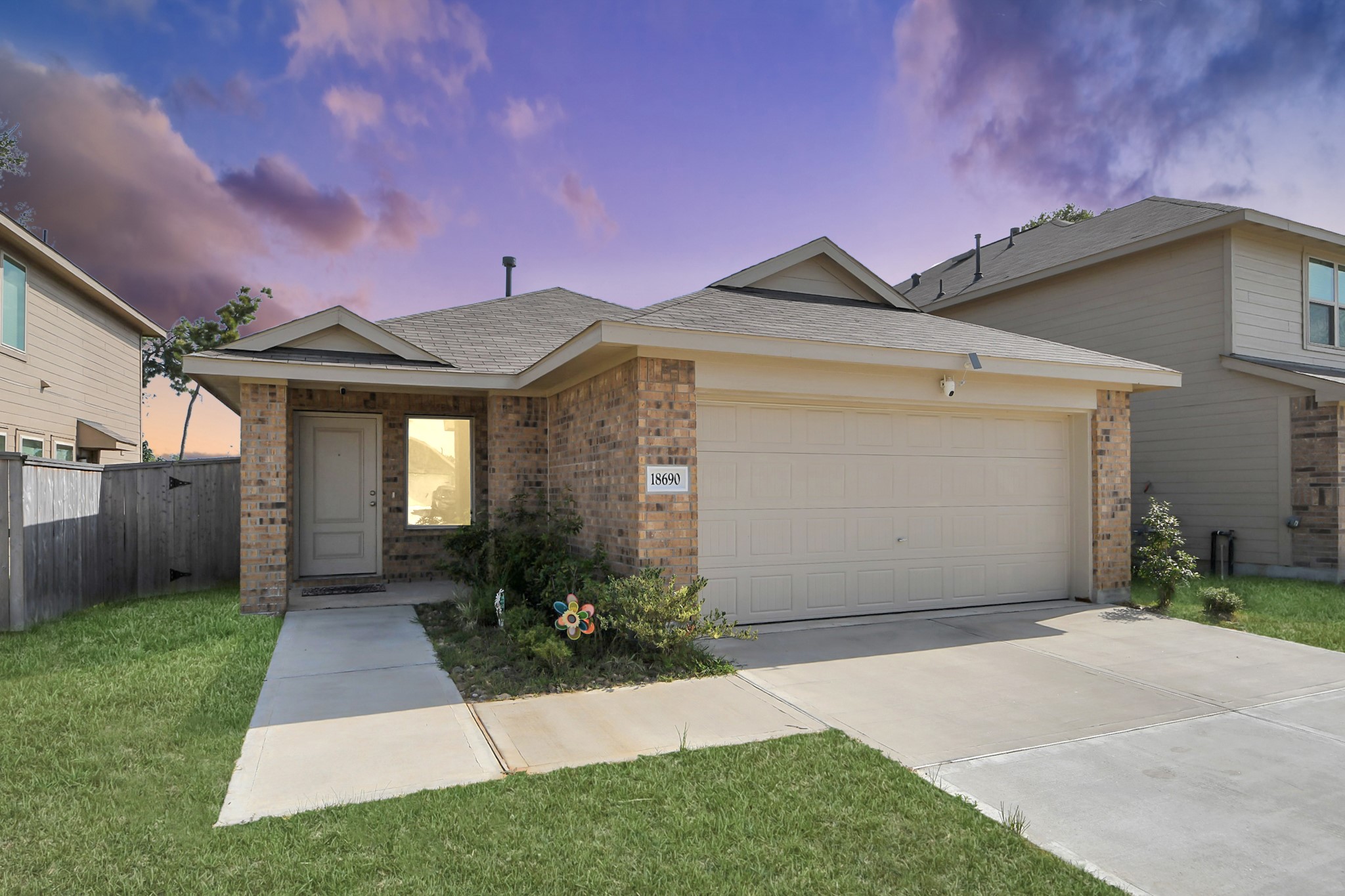 Listing photo 1