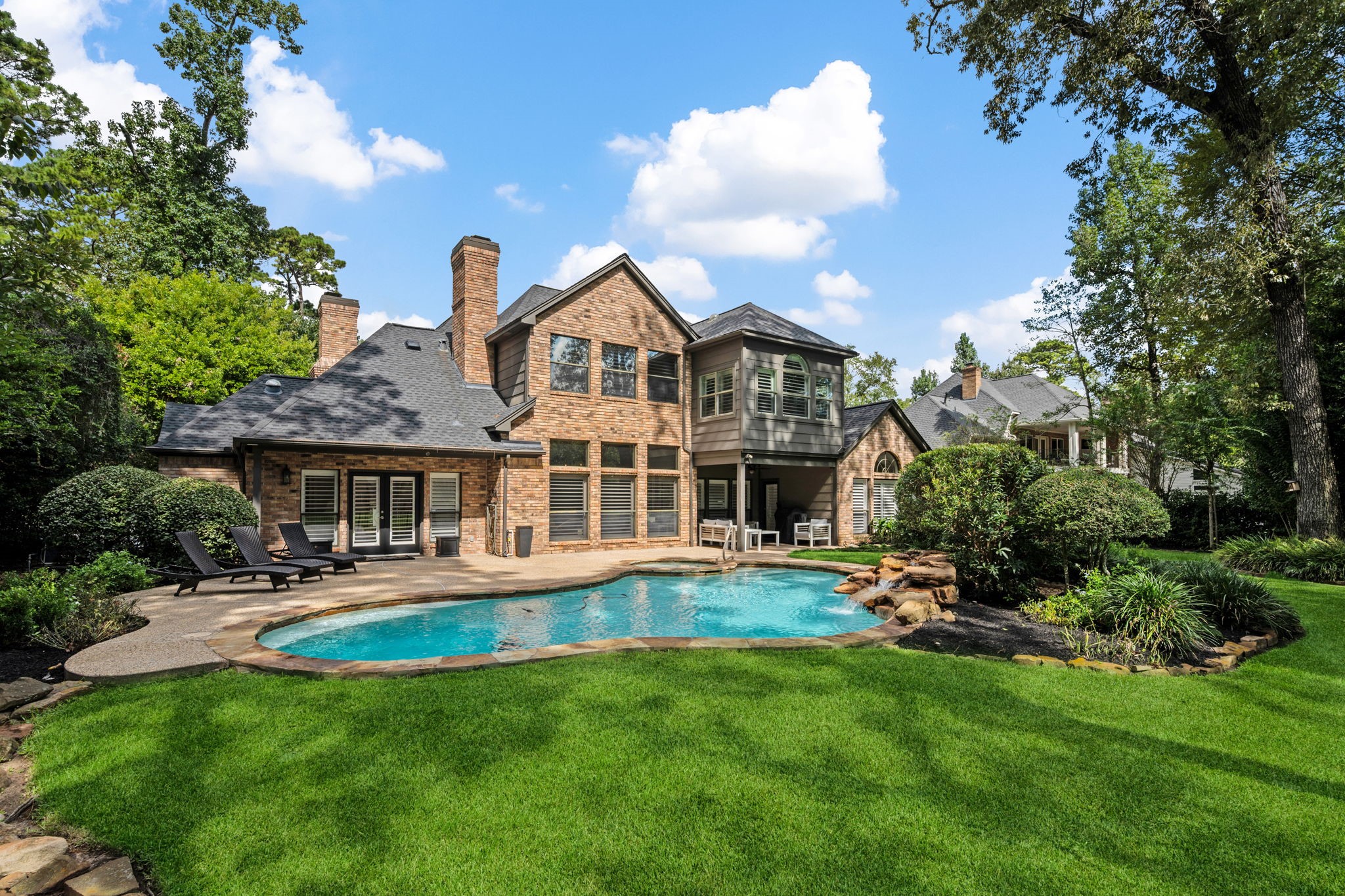 43 Firefall Court