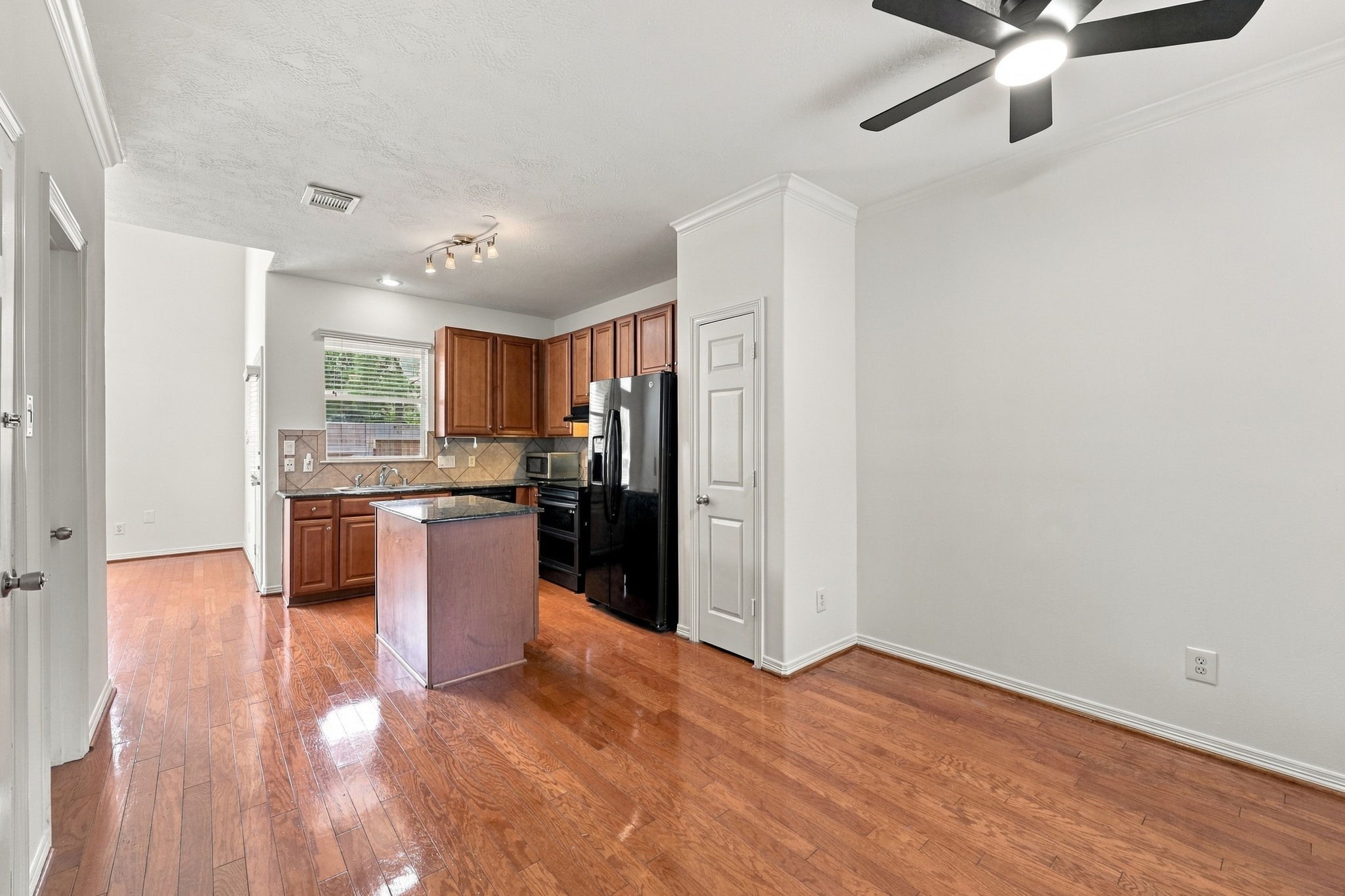 21015 Sun Creek Drive