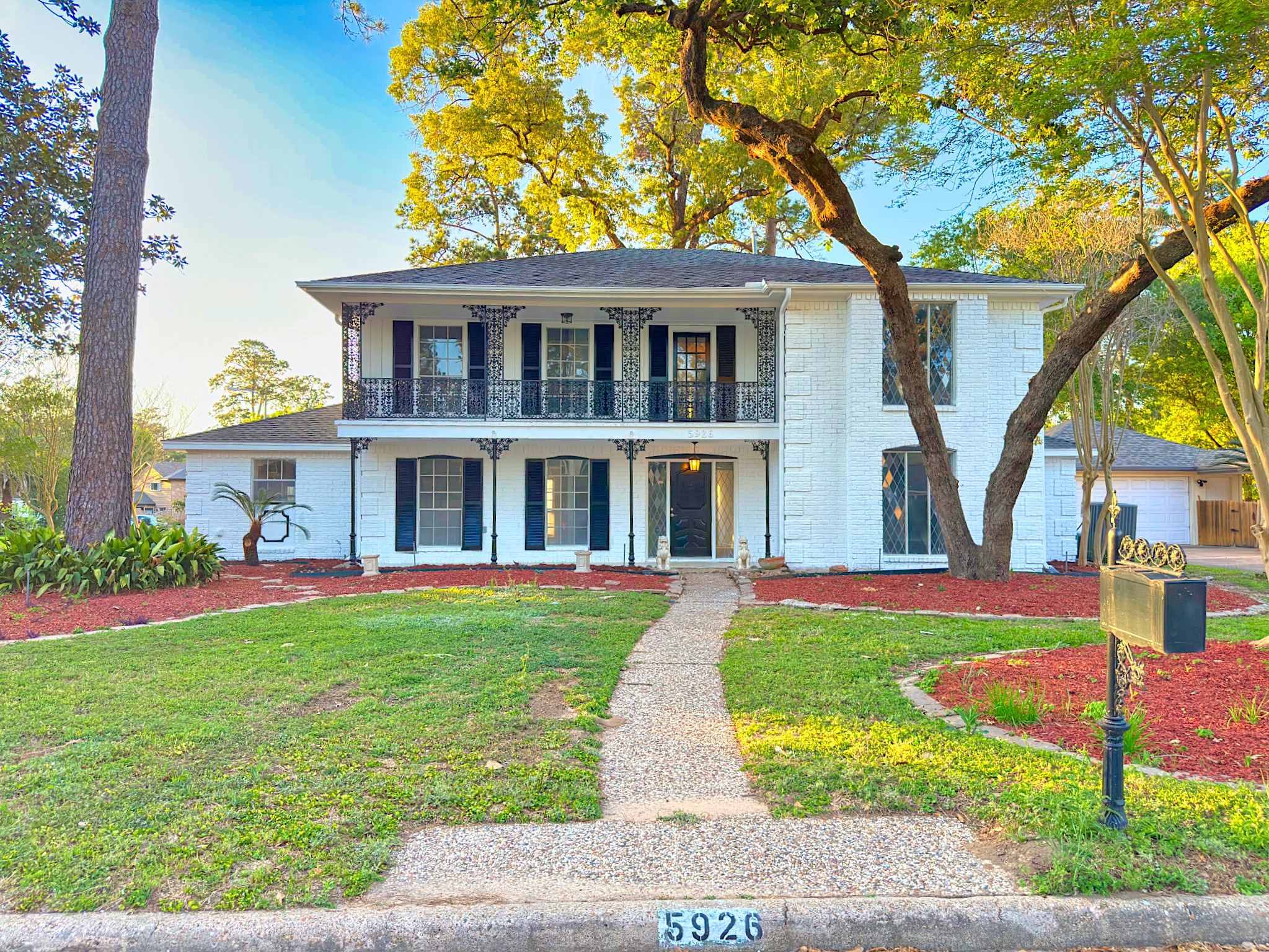 Listing photo 1