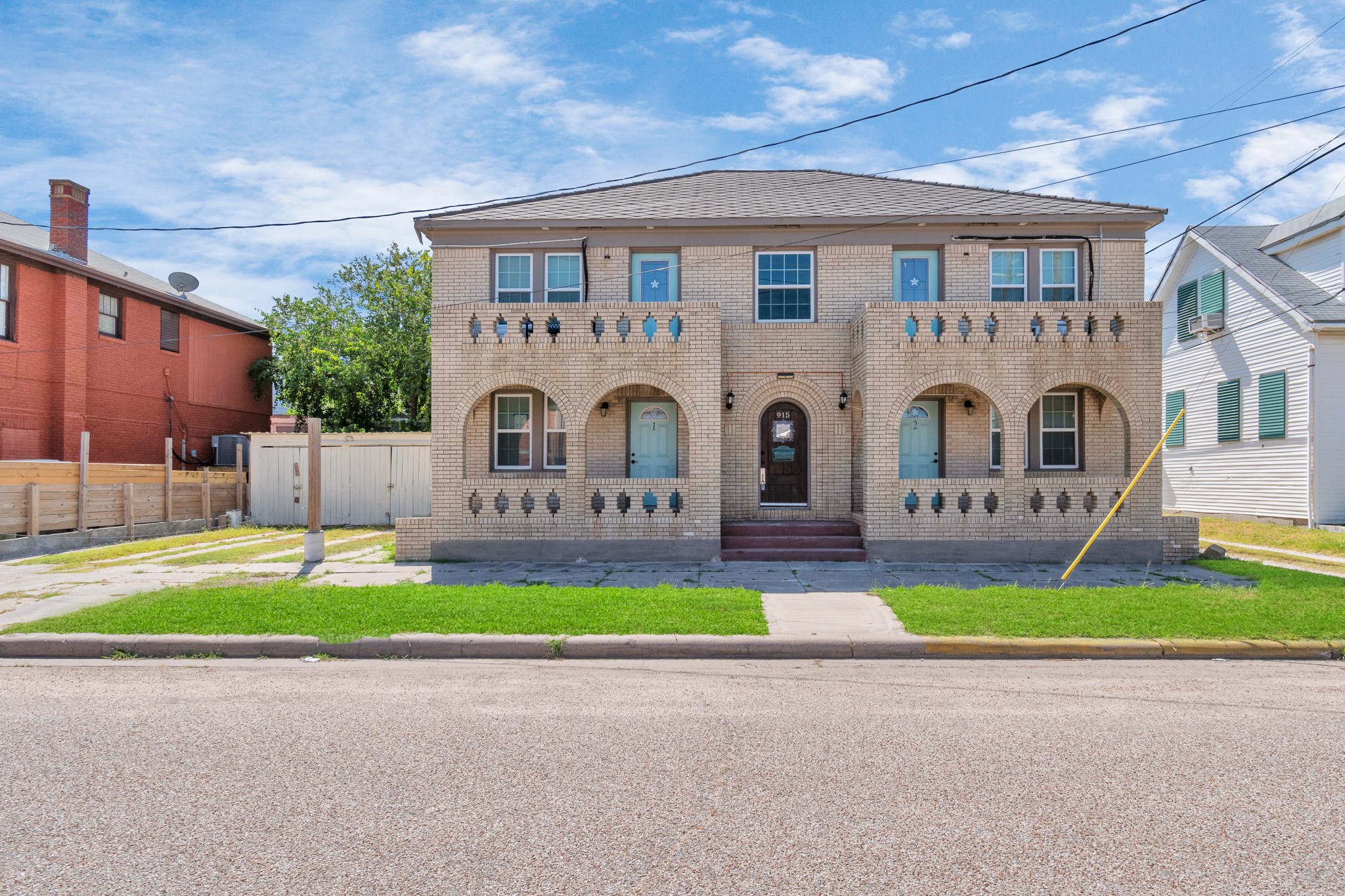 Listing photo 3