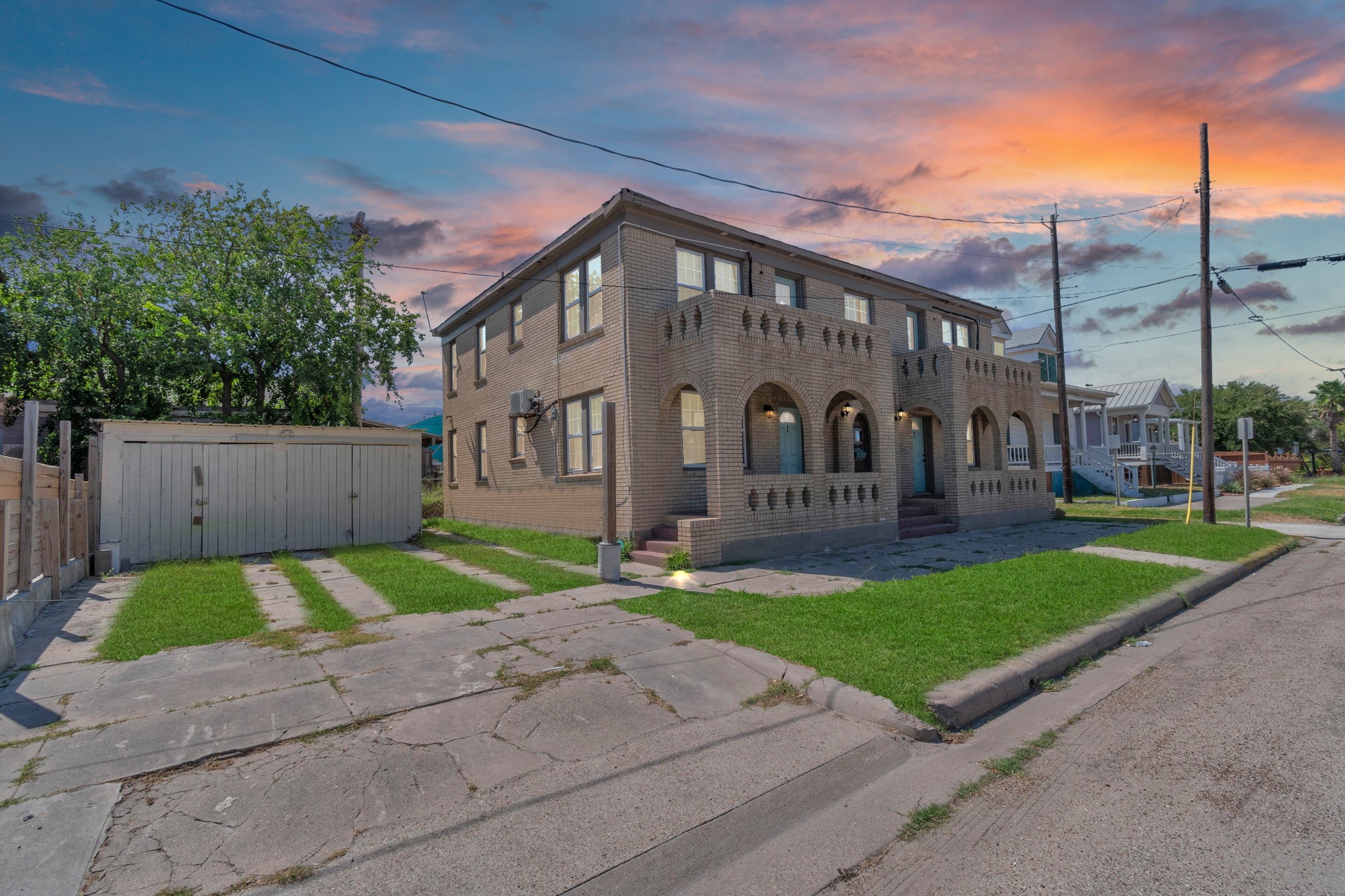 Listing photo 1