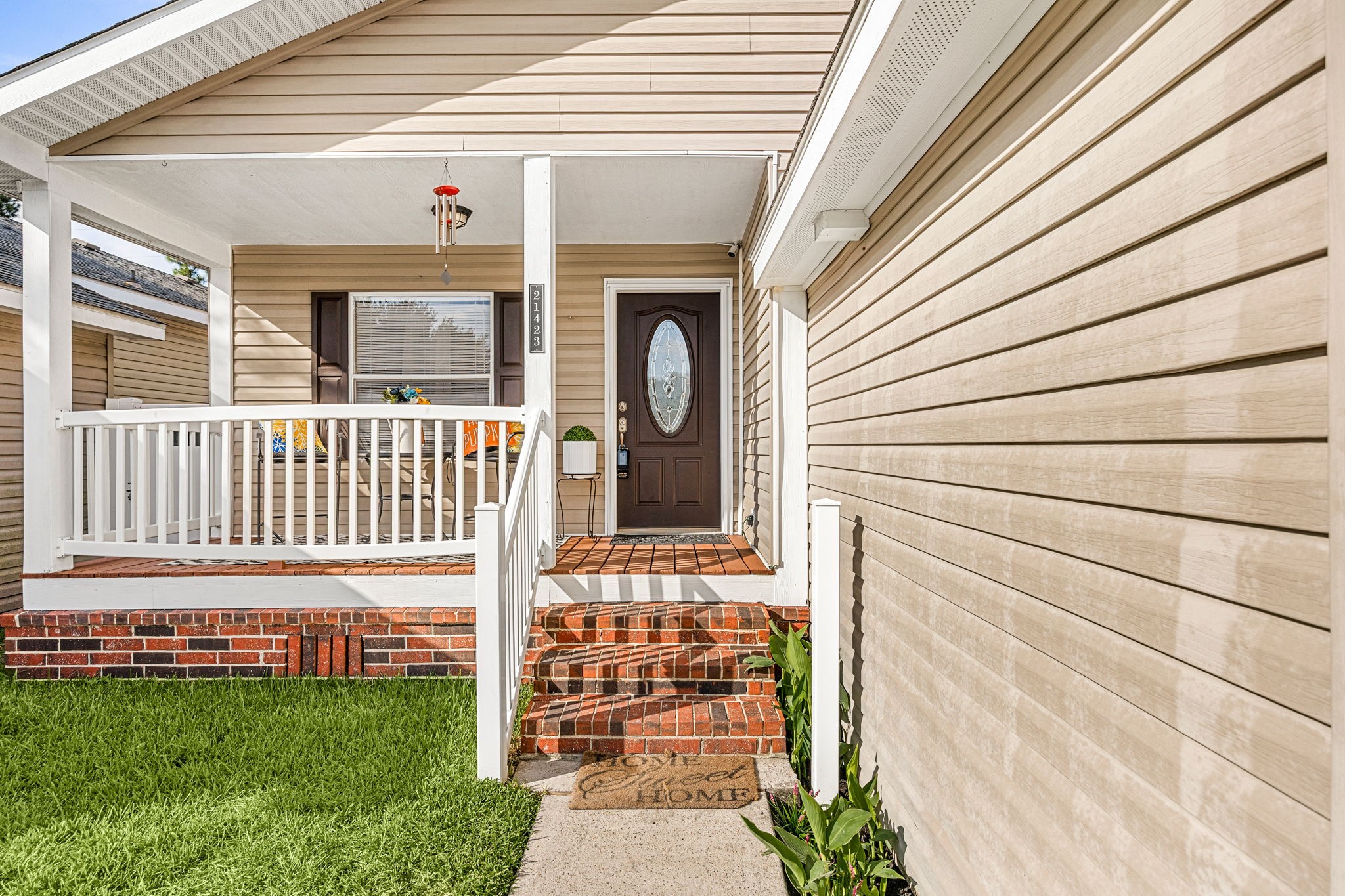 Listing photo 3