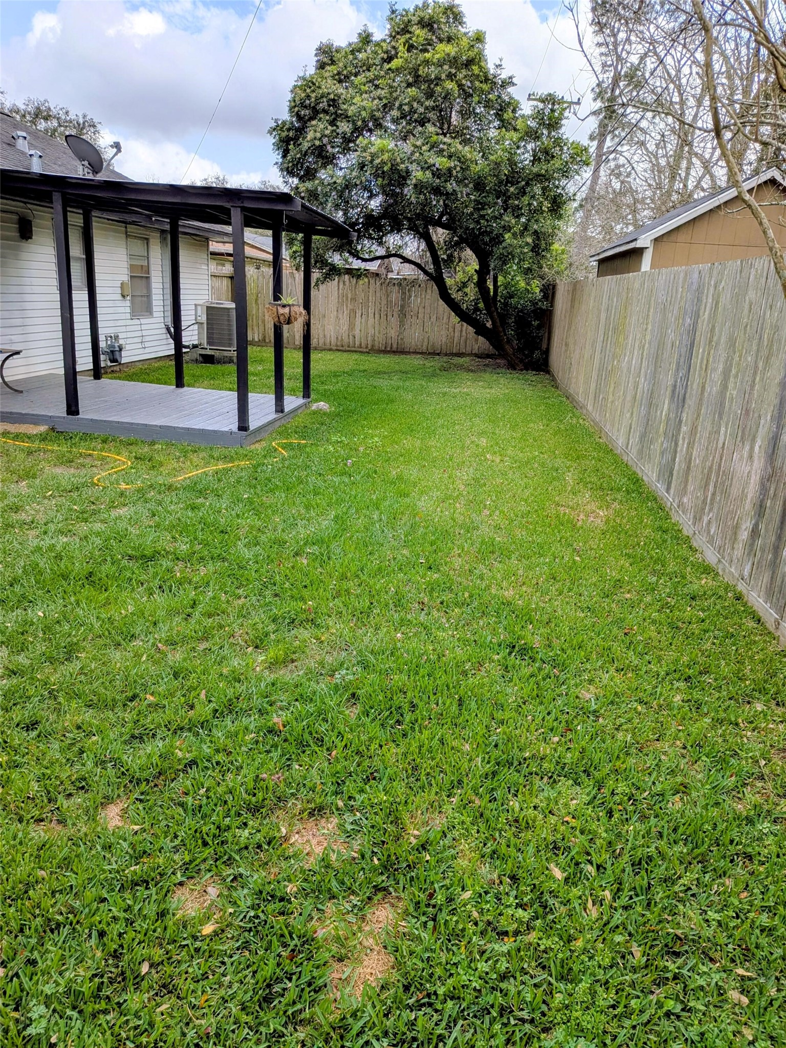 Listing photo 4