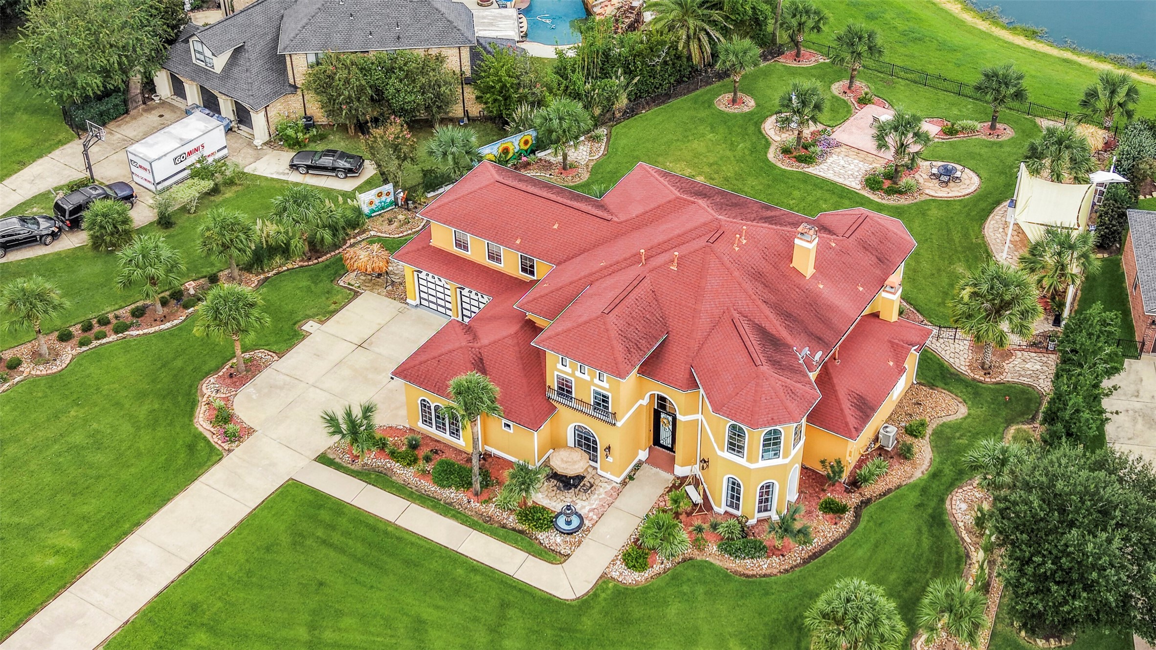Listing photo 1
