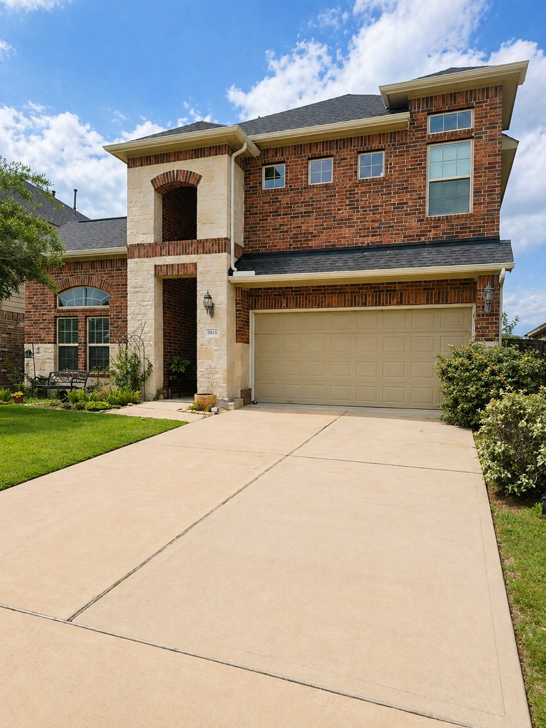 Listing photo 1