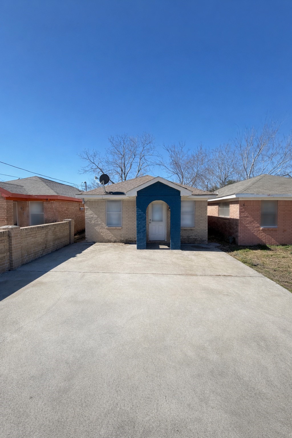 Listing photo 1