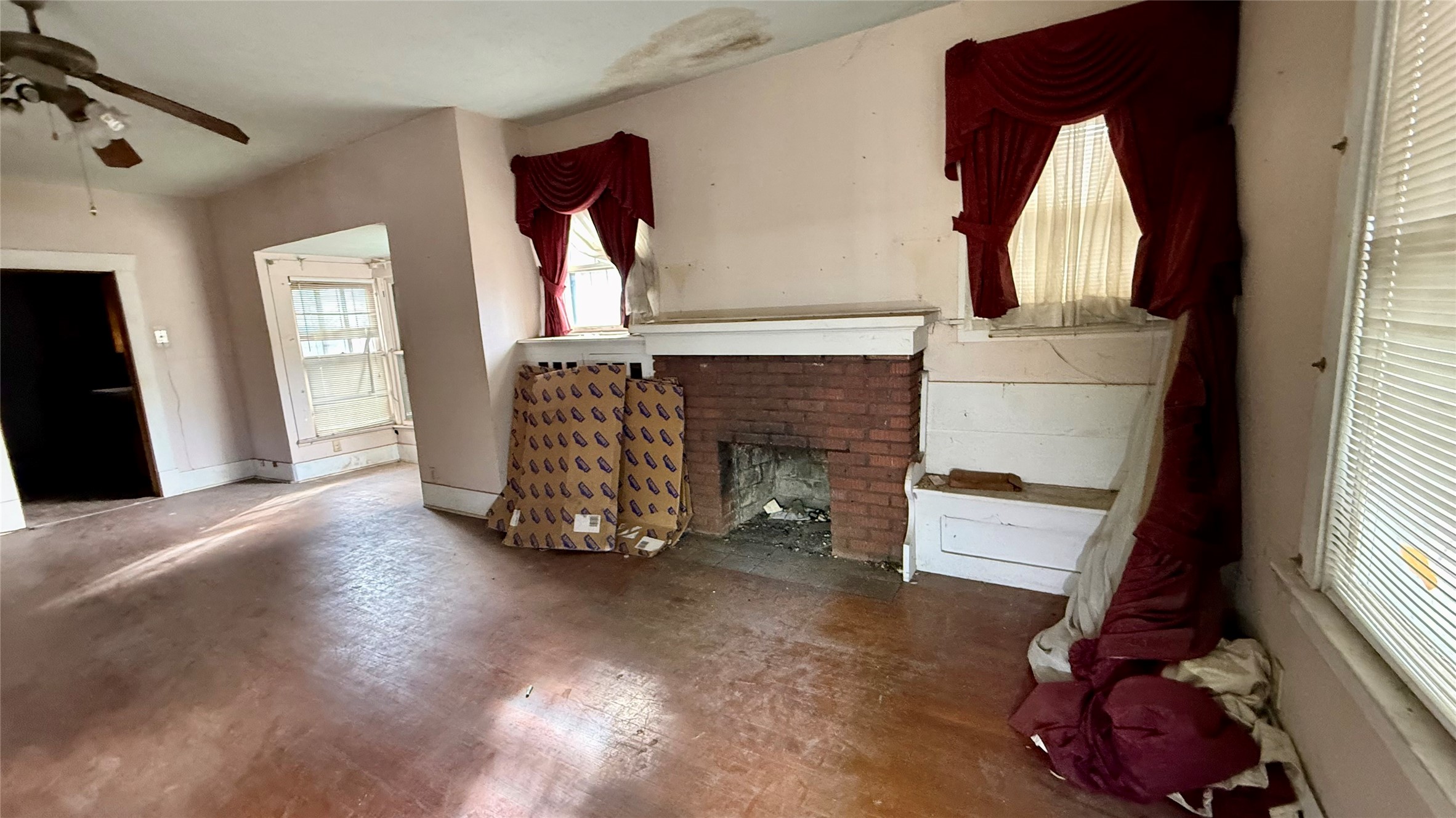 Listing photo 1