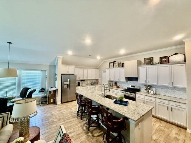 Listing photo 3