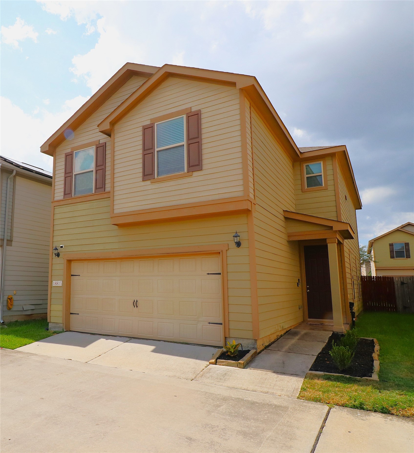 Listing photo 1