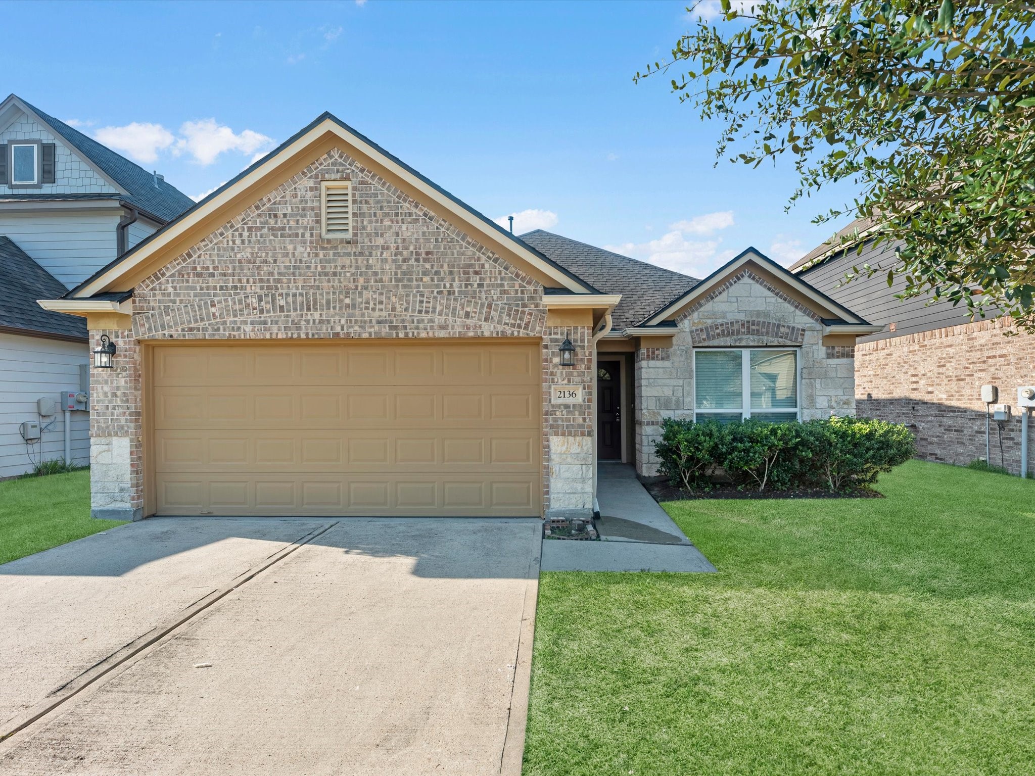 Listing photo 1
