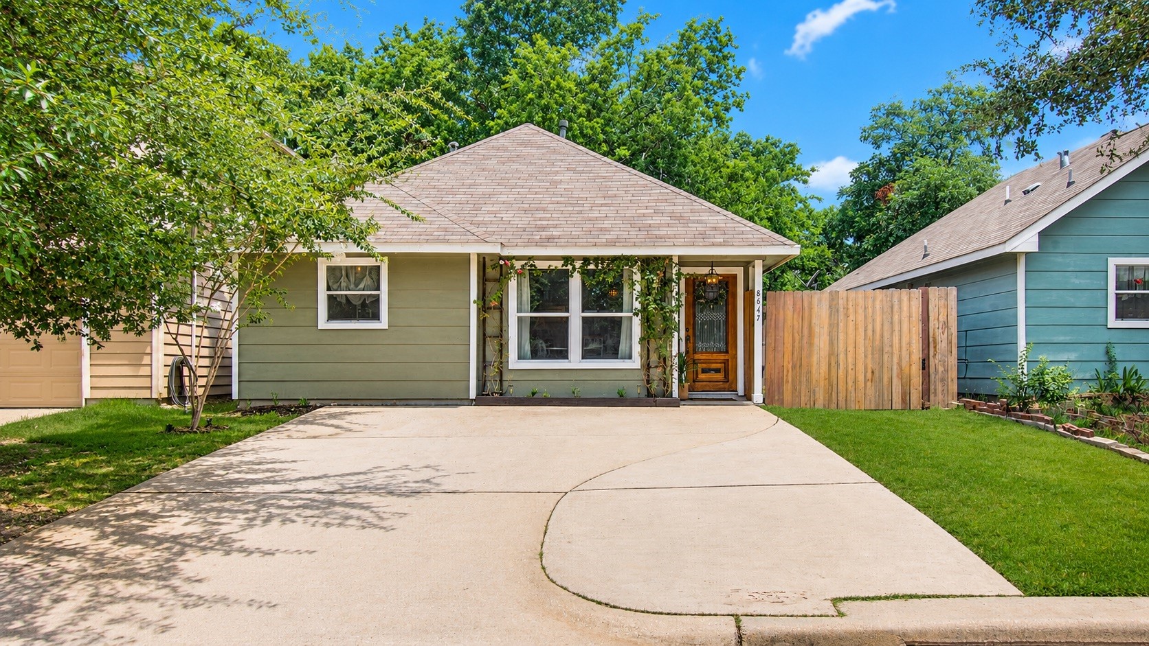 Listing photo 1