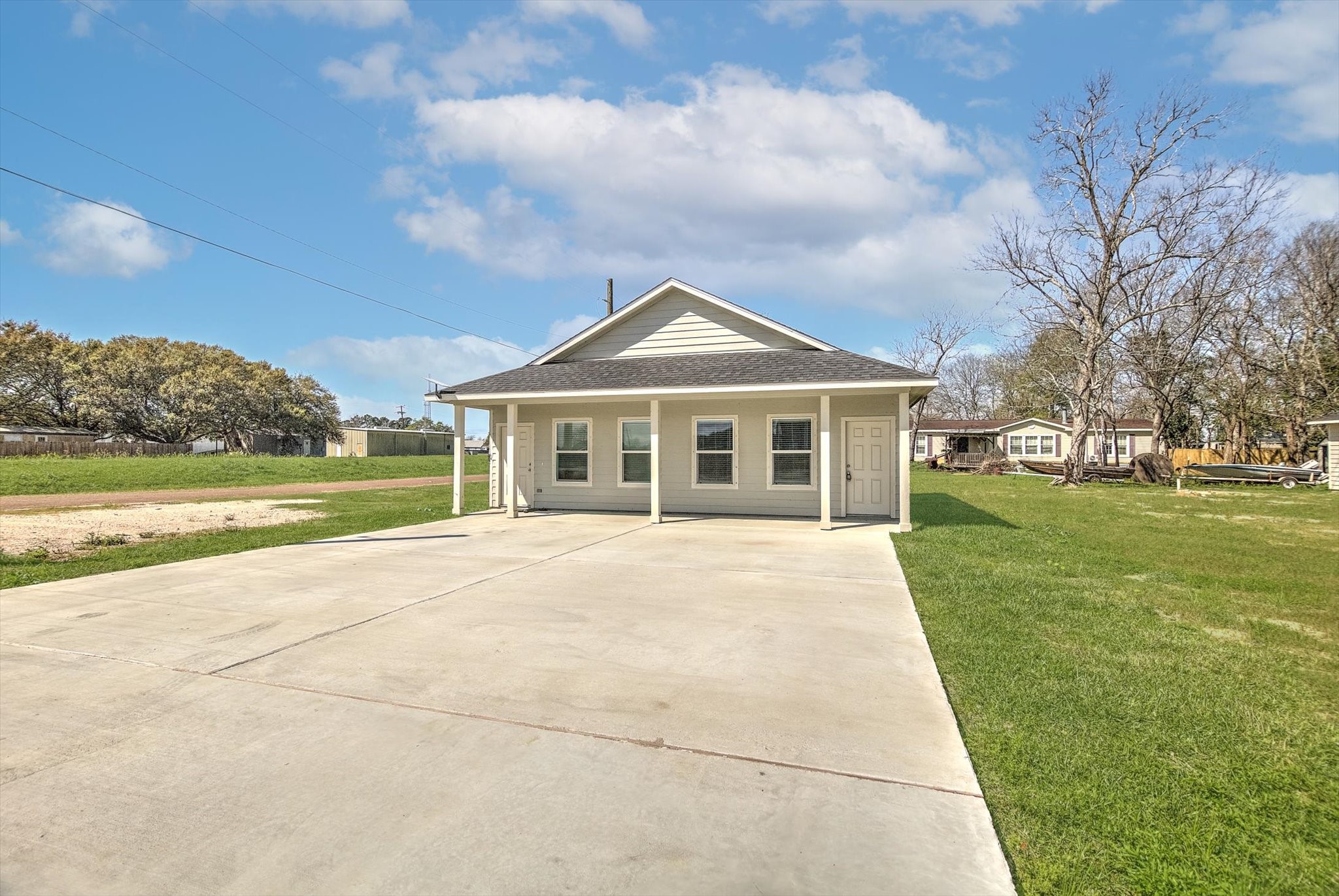 Listing photo 1