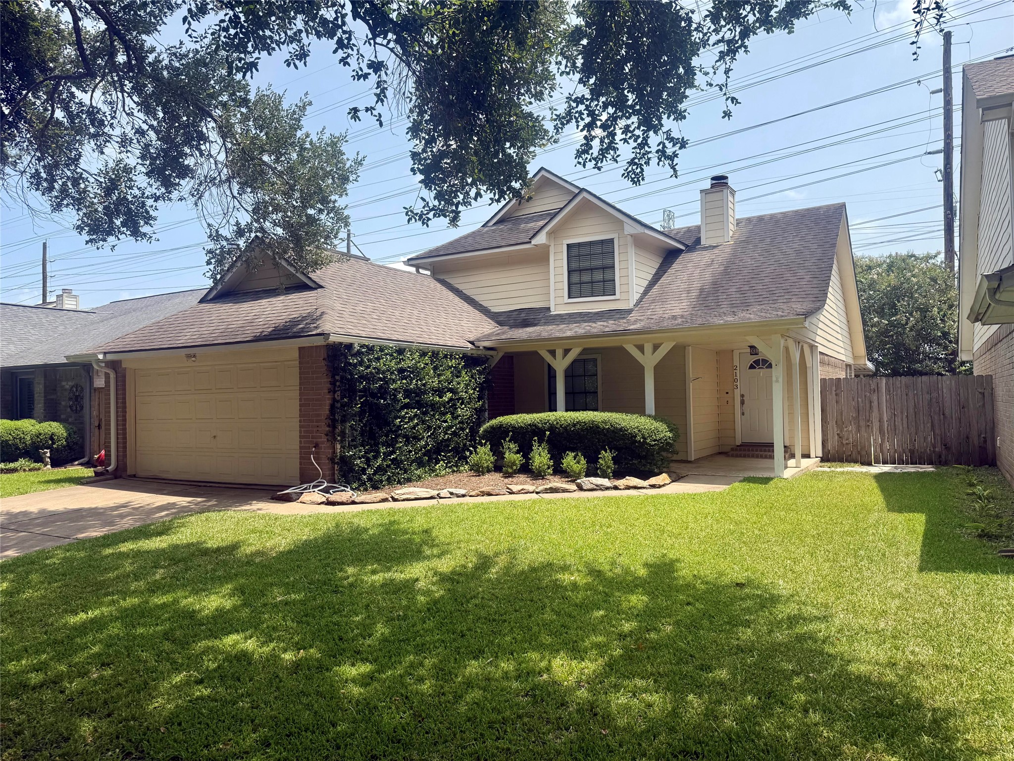 Listing photo 1