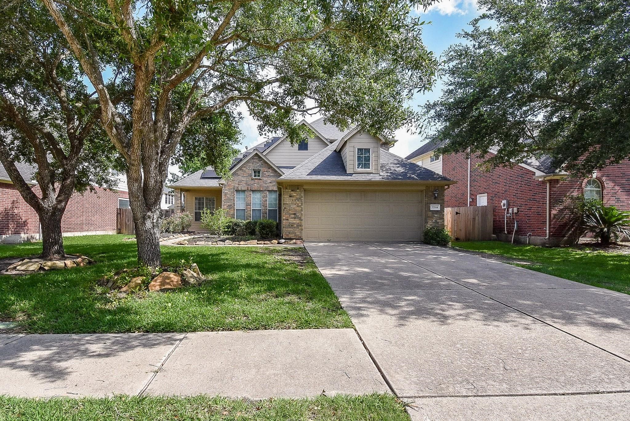 Listing photo 2