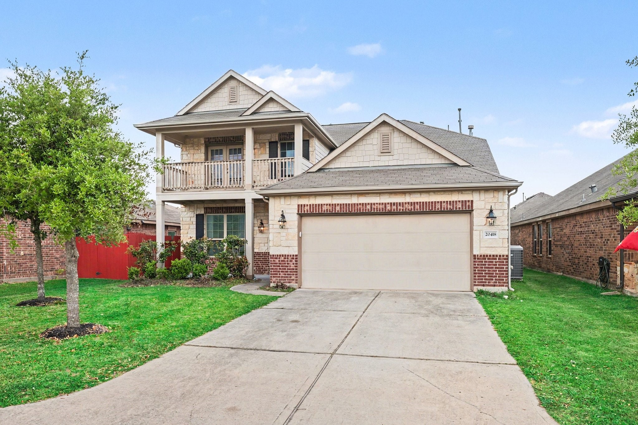 Listing photo 1