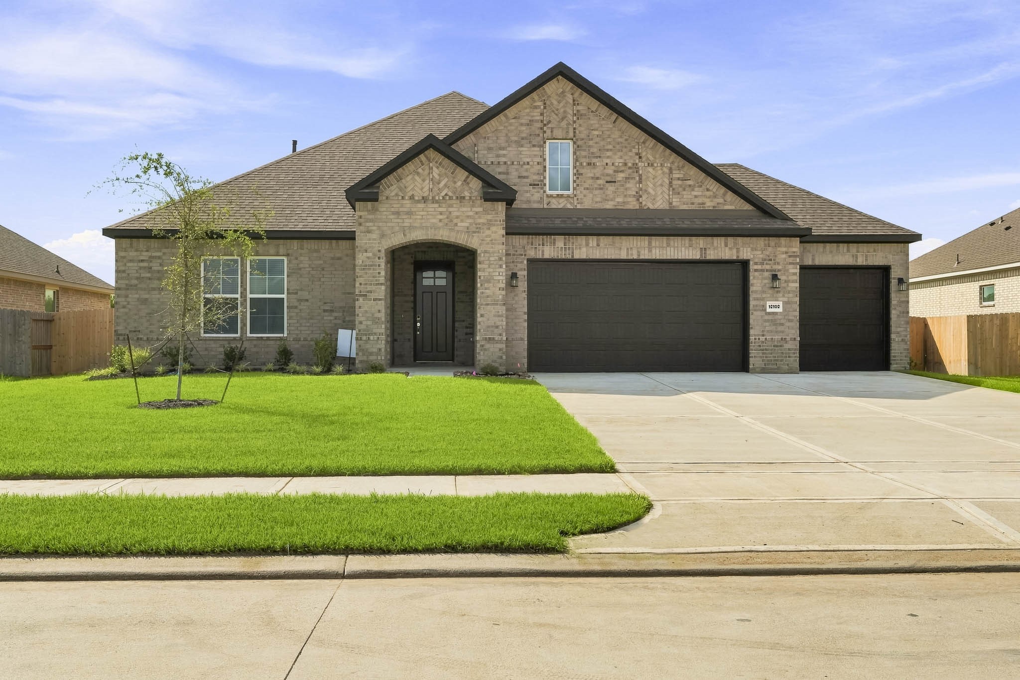Listing photo 1