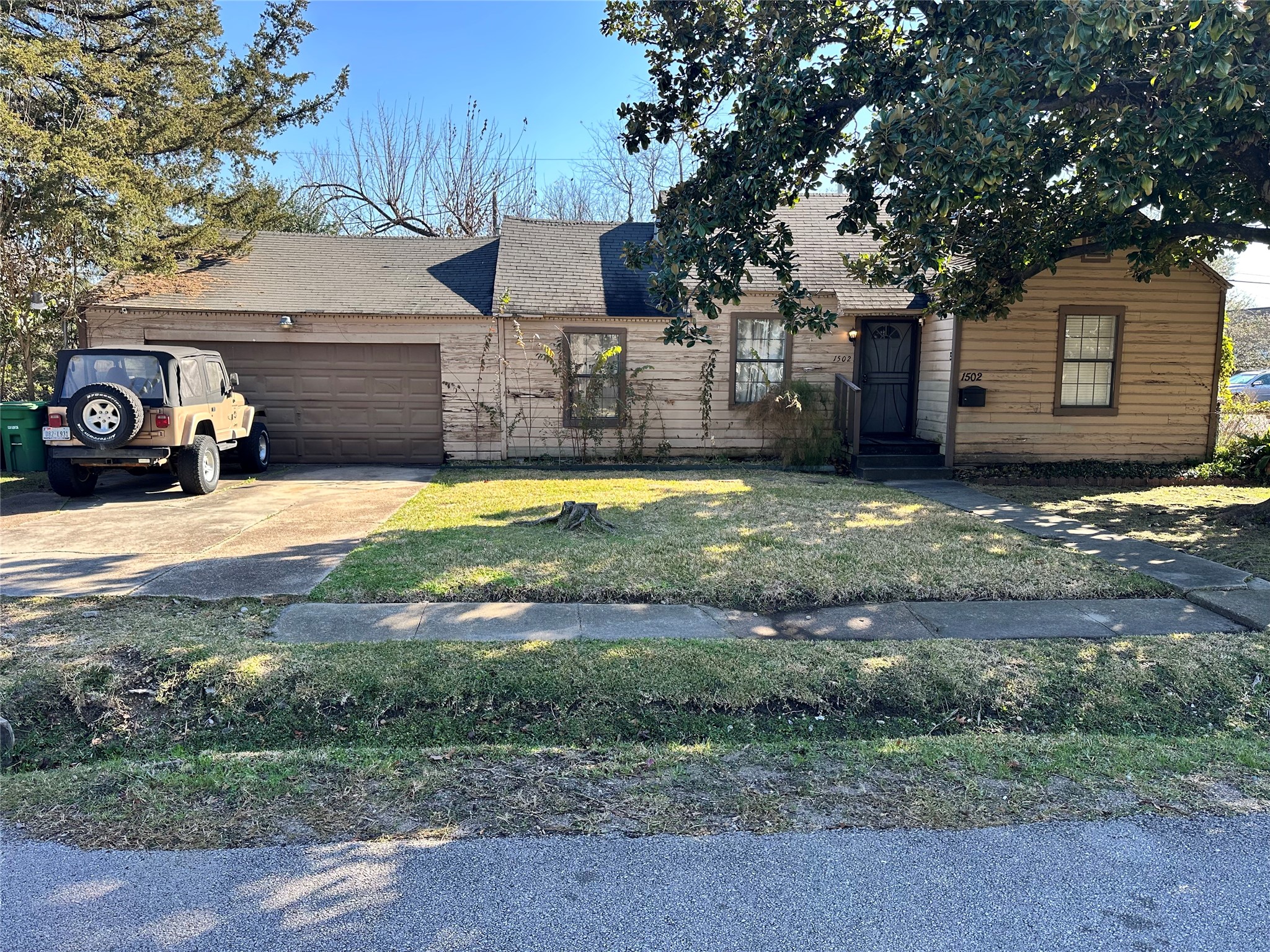 Listing photo 1