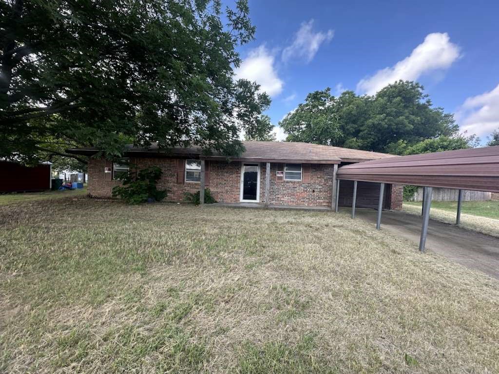 Listing photo 1