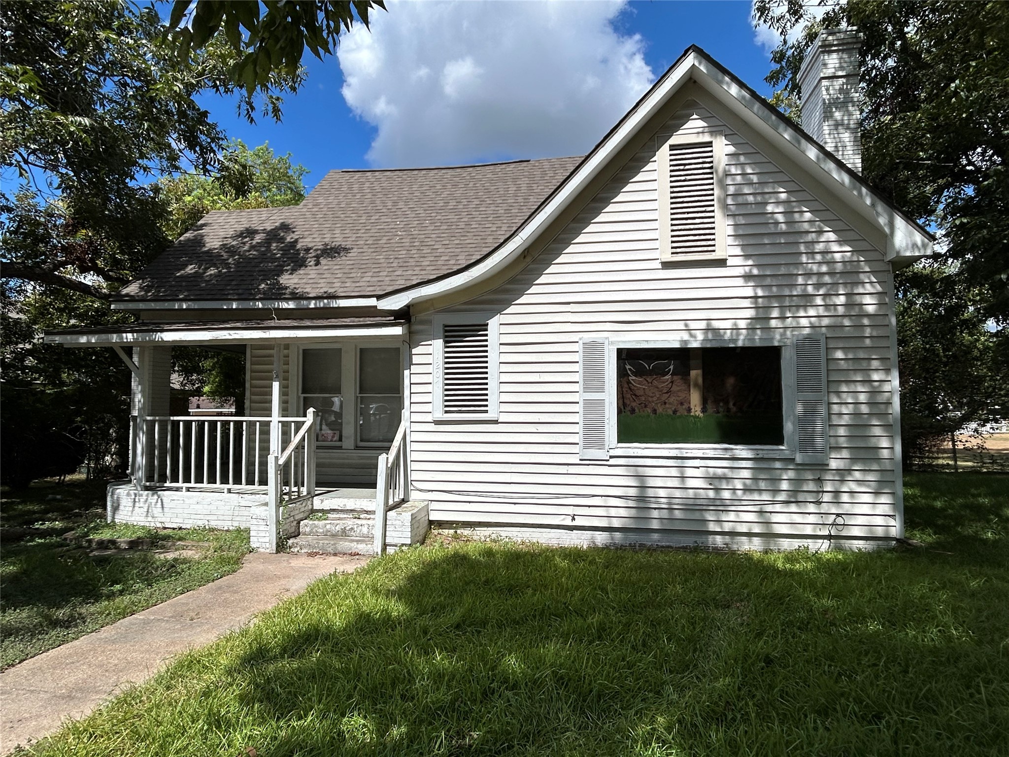 Listing photo 1
