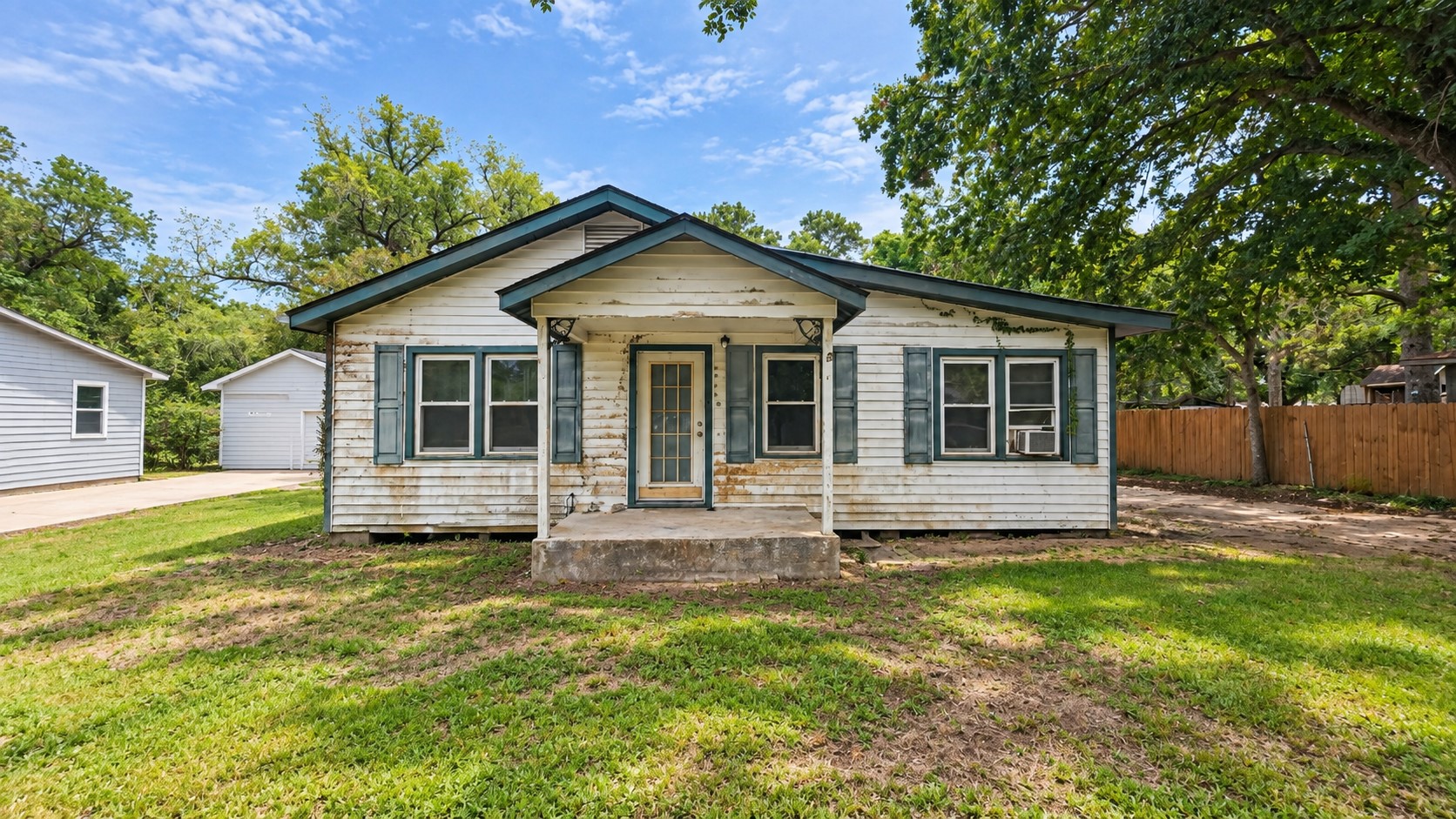 Listing photo 1