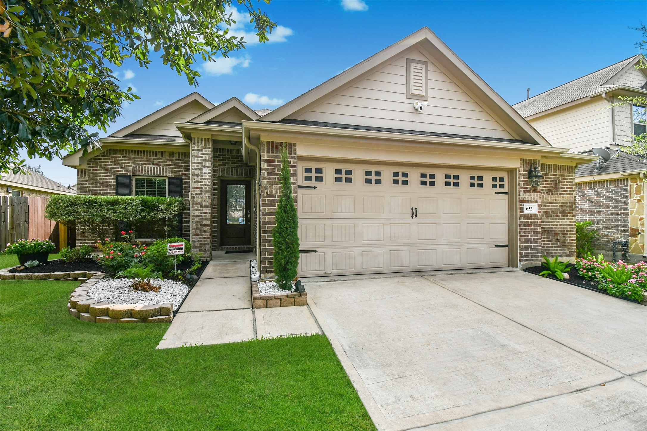 Listing photo 1