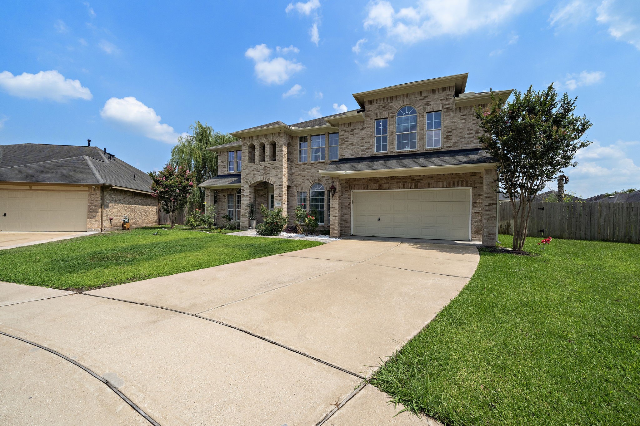 Listing photo 1