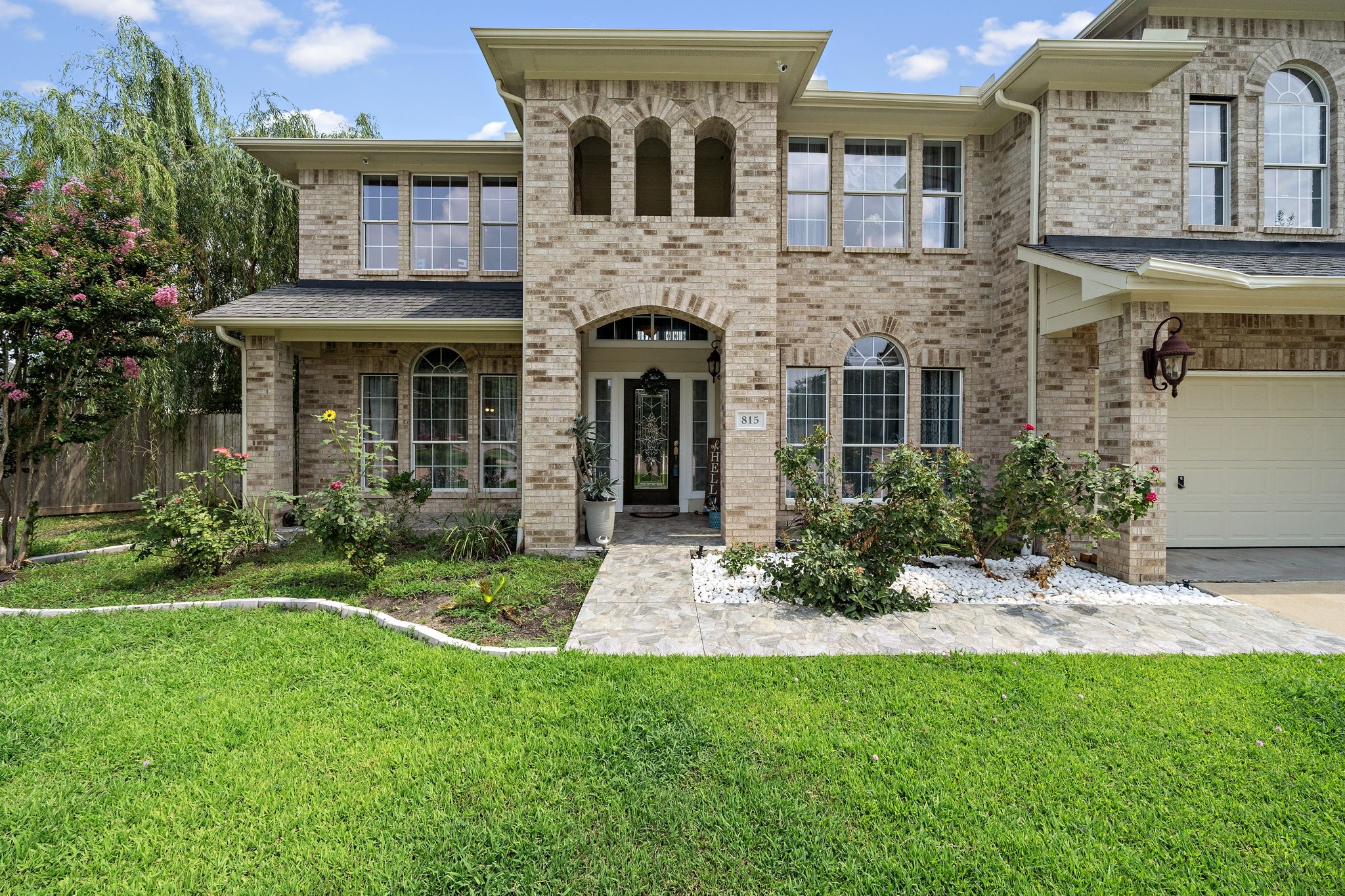 Listing photo 1