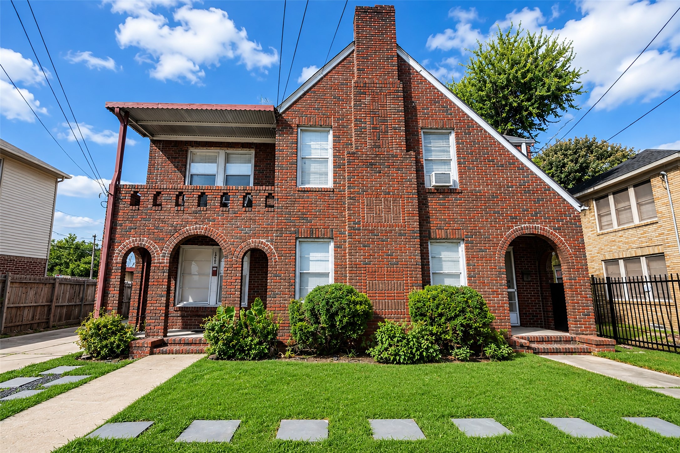 Listing photo 3