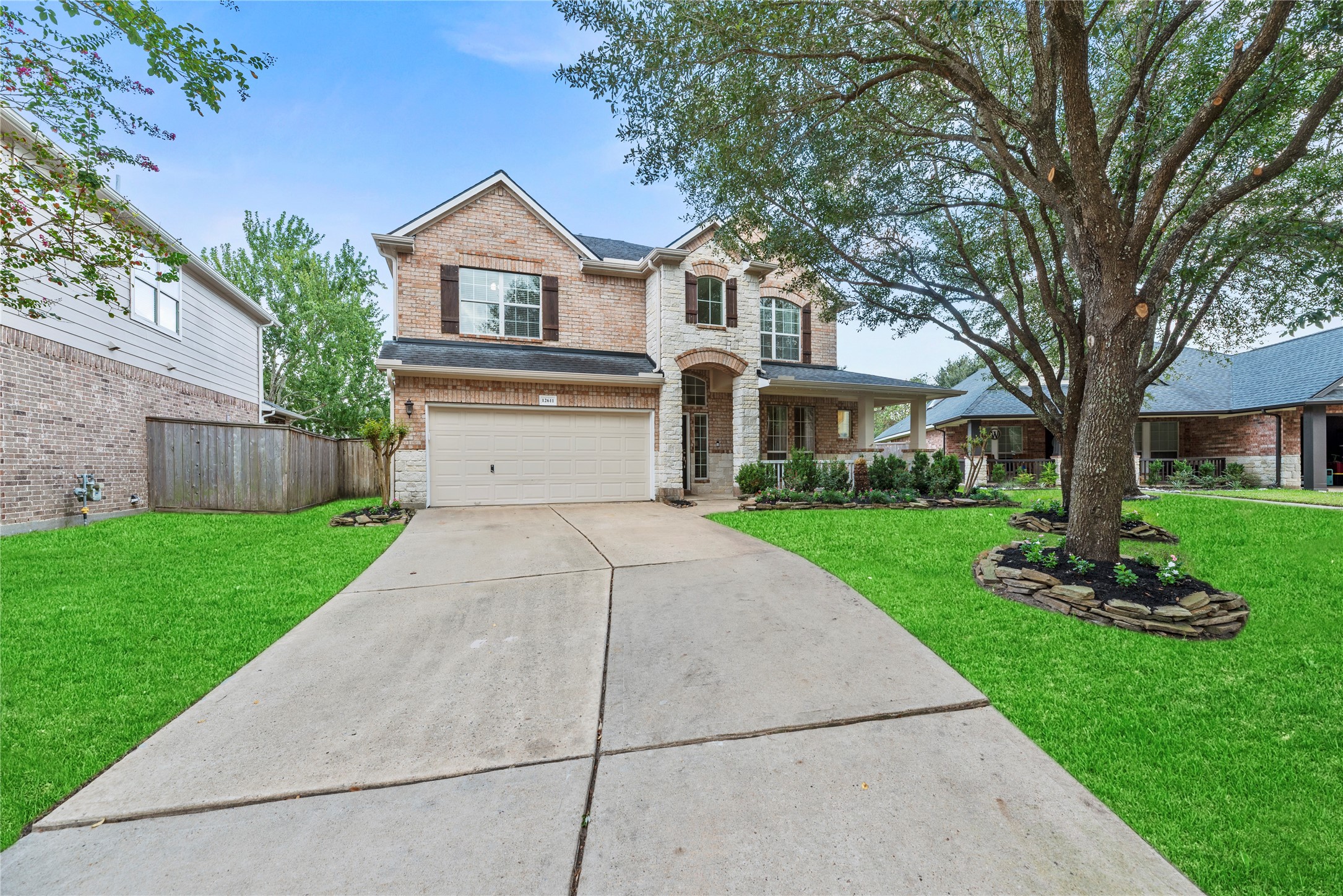 Listing photo 1