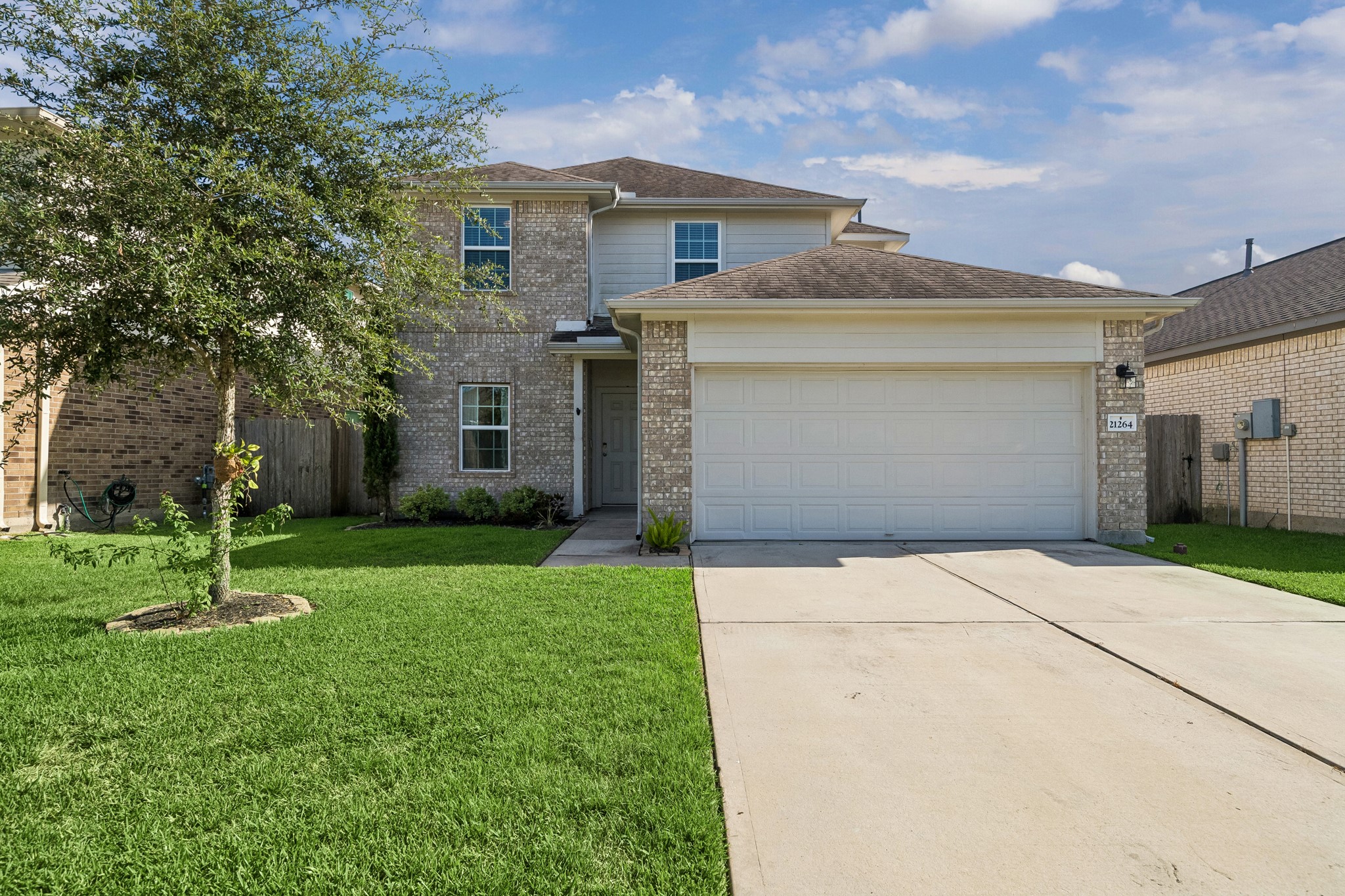 Listing photo 1