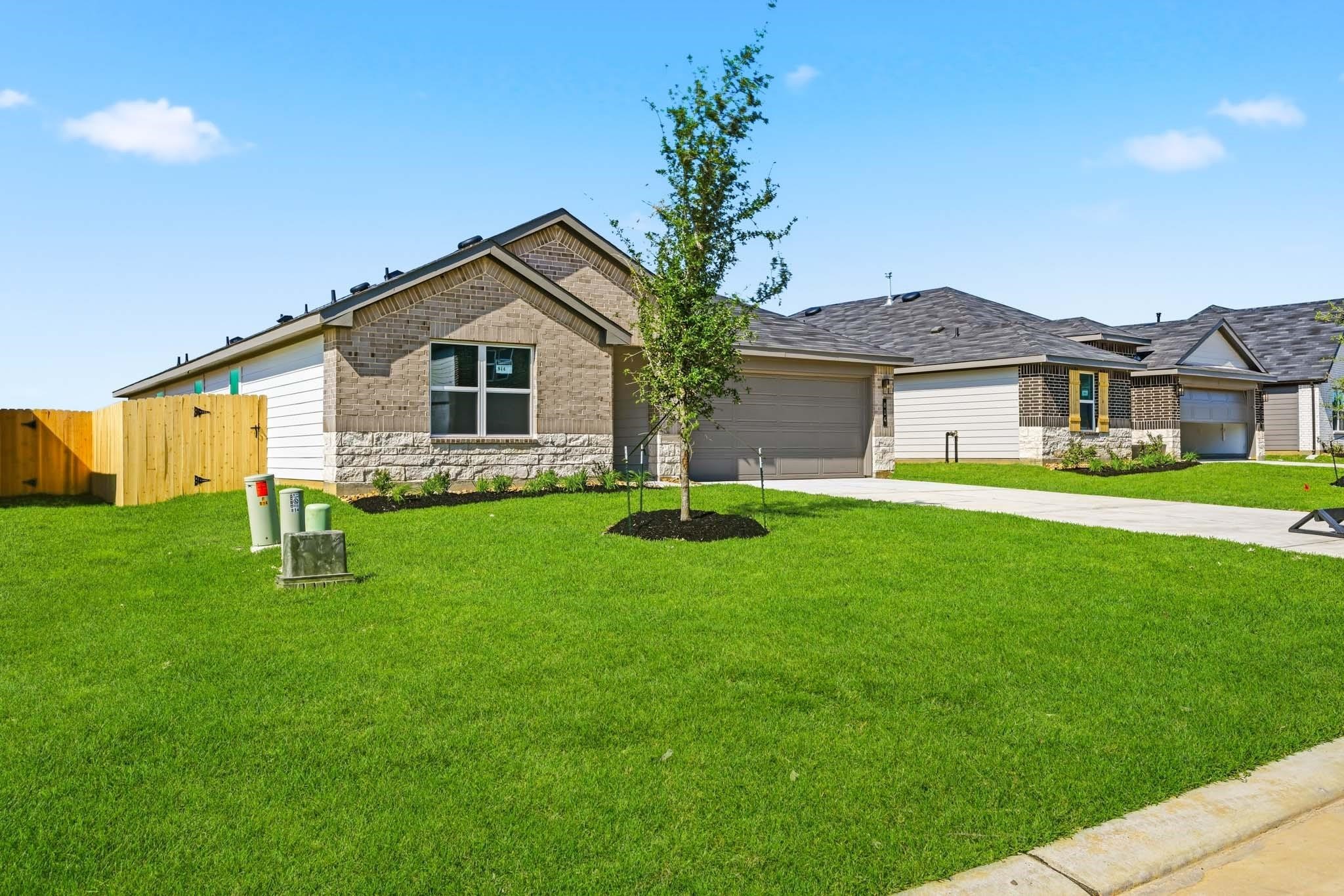 Listing photo 1