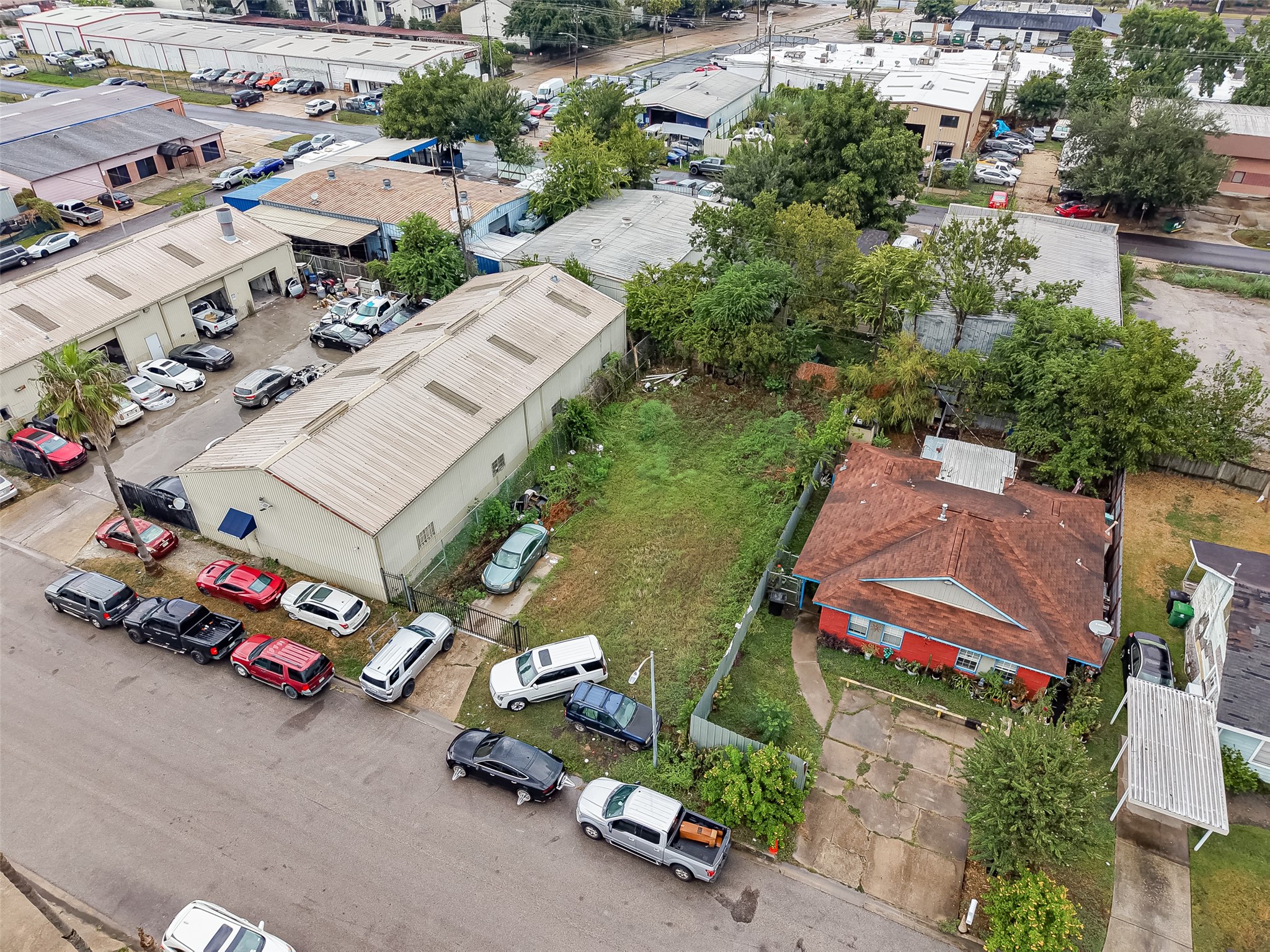 Listing photo 1