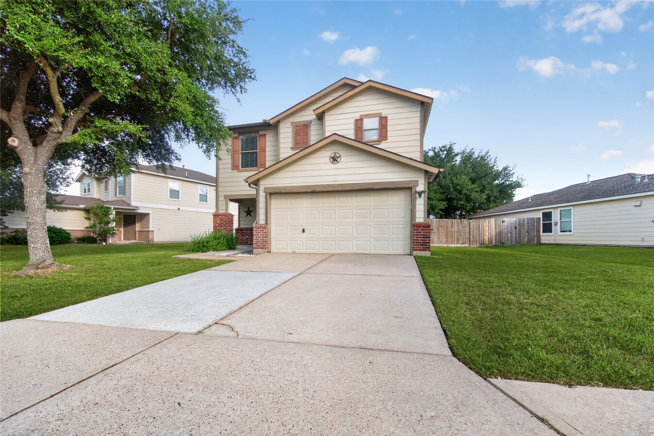 Listing photo 1