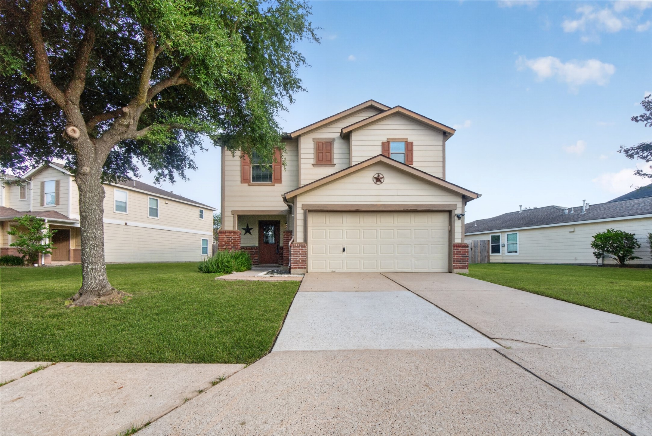 Listing photo 1