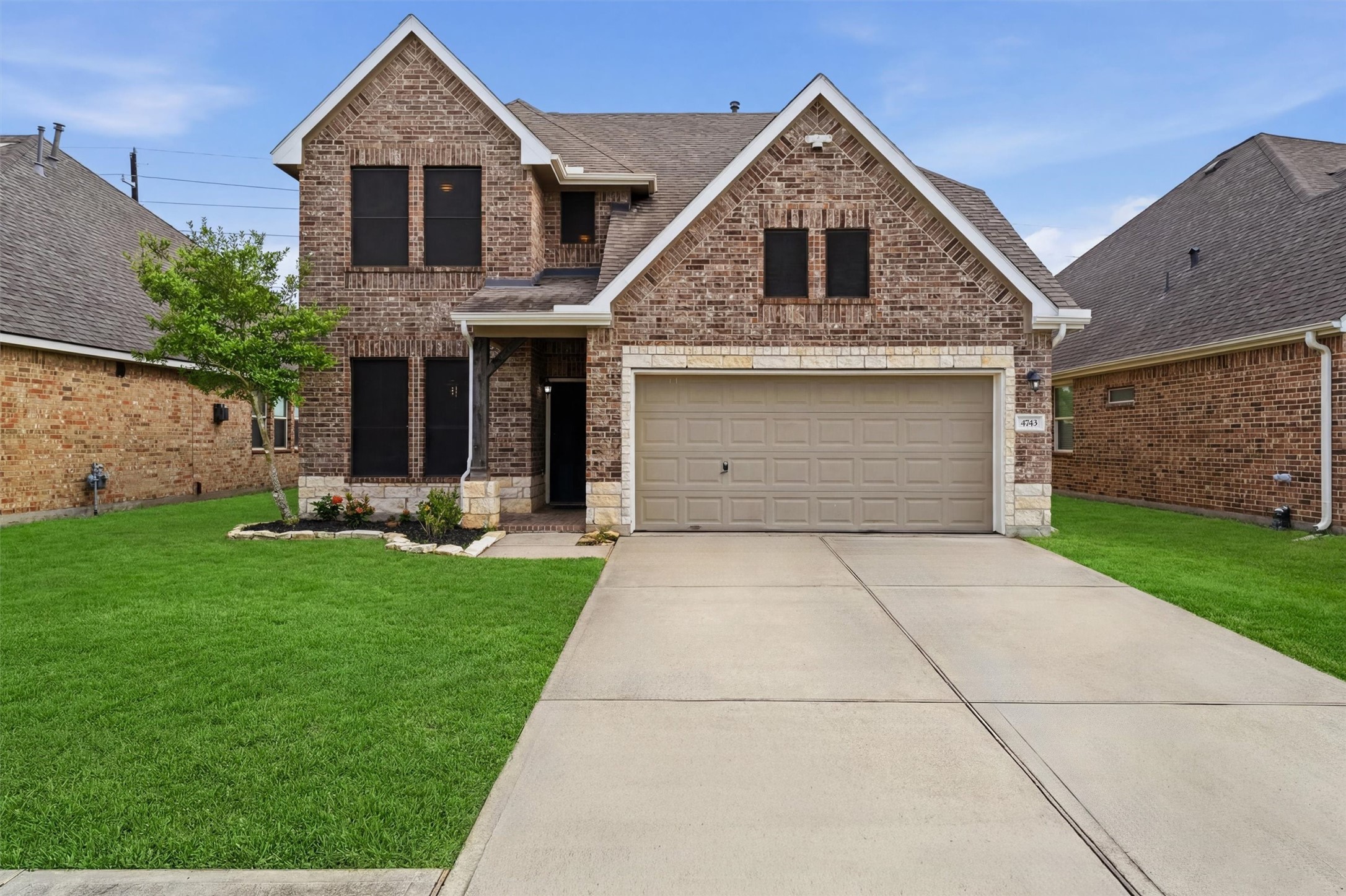 Listing photo 1