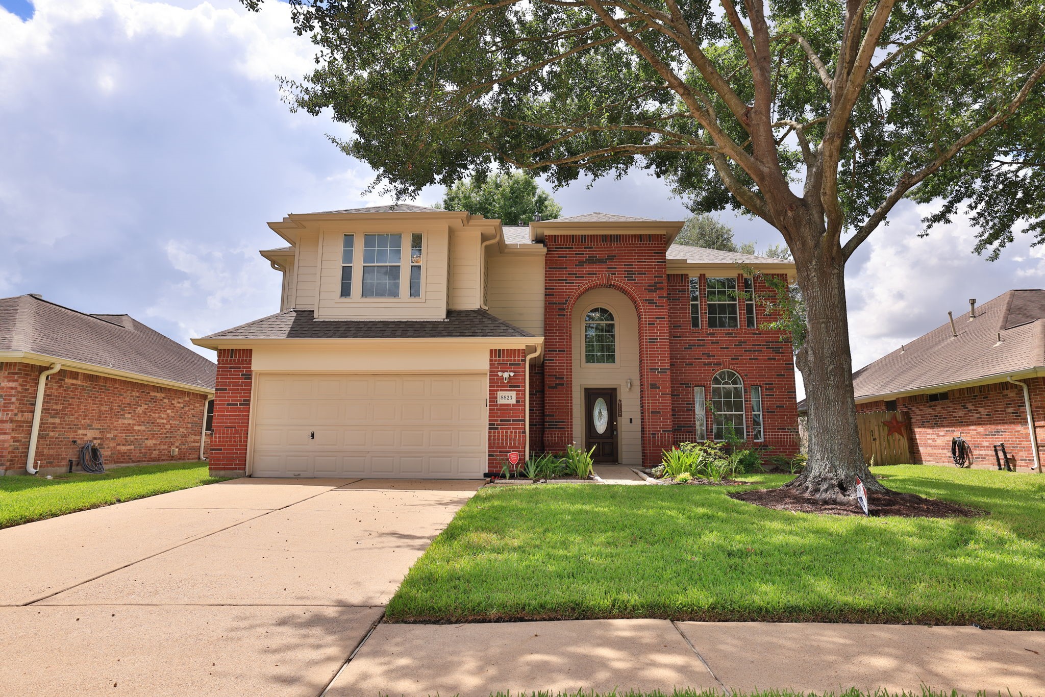 Listing photo 1