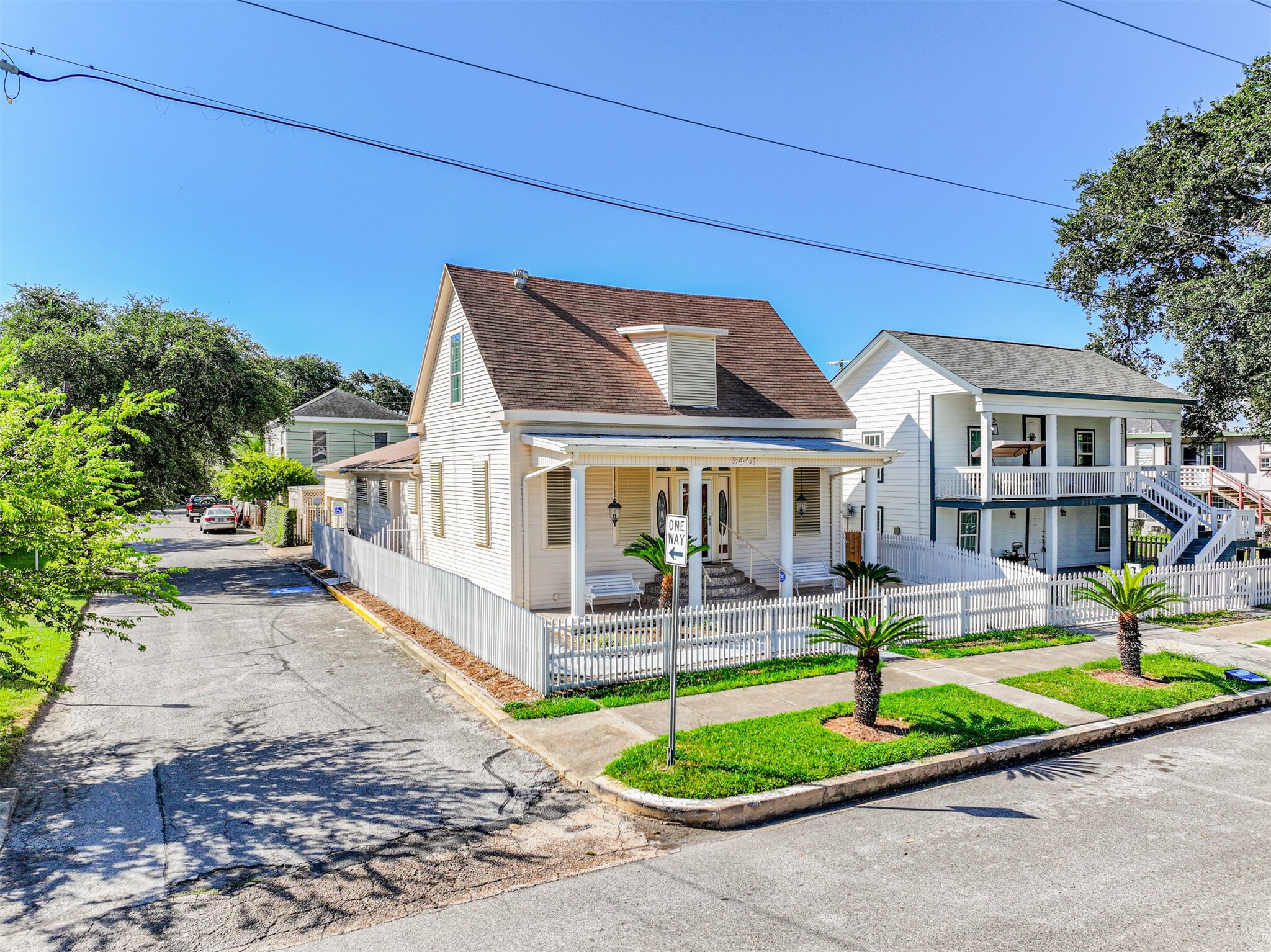 Listing photo 4