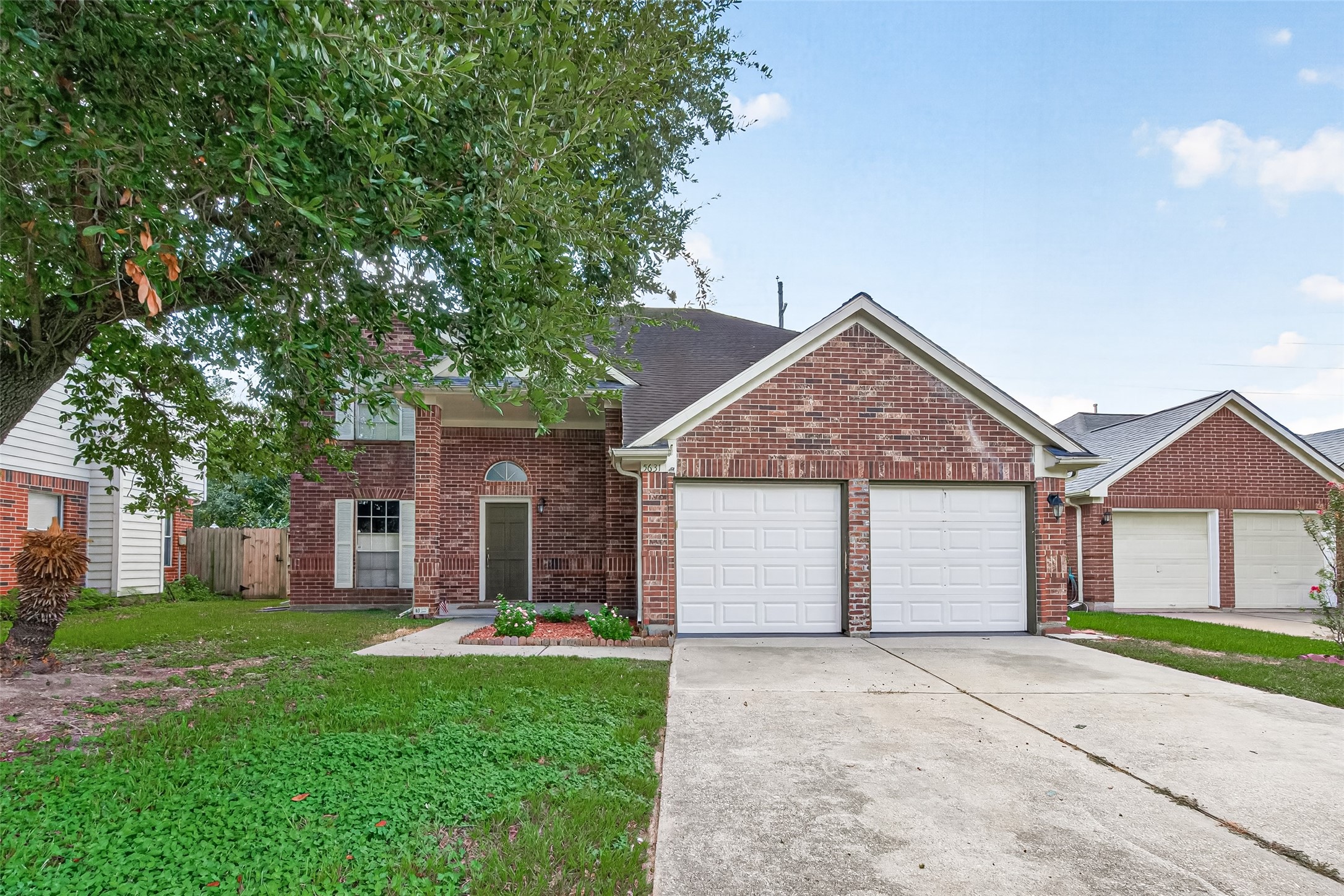 Listing photo 1