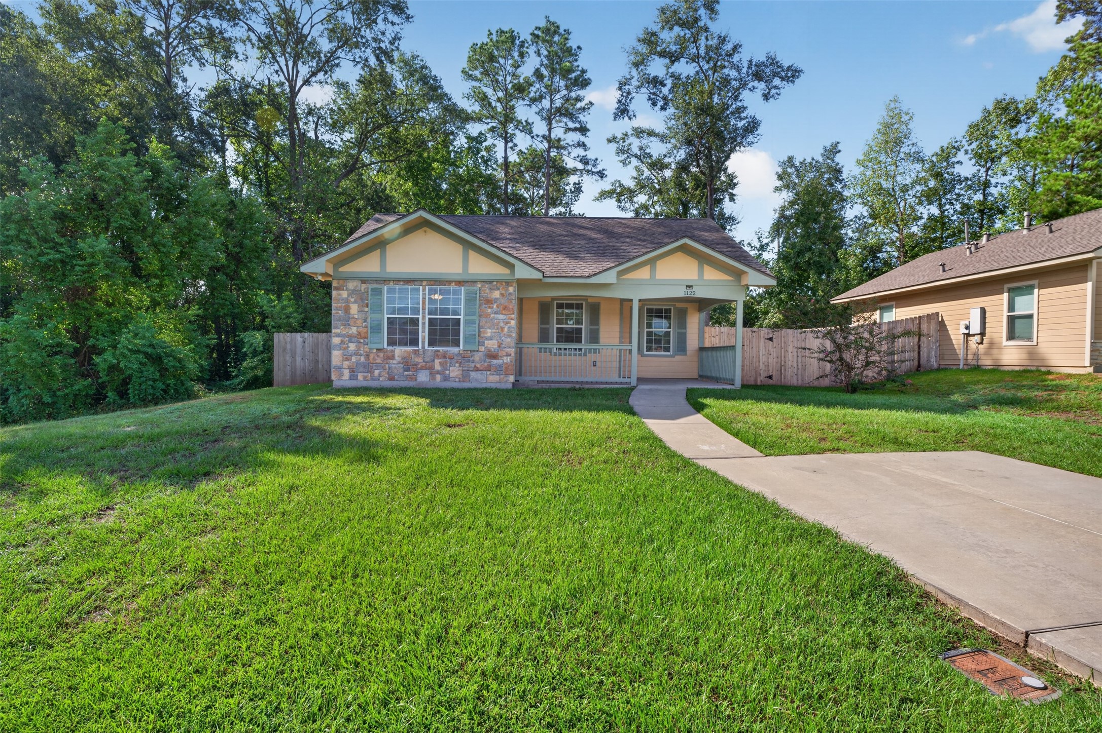 Listing photo 1
