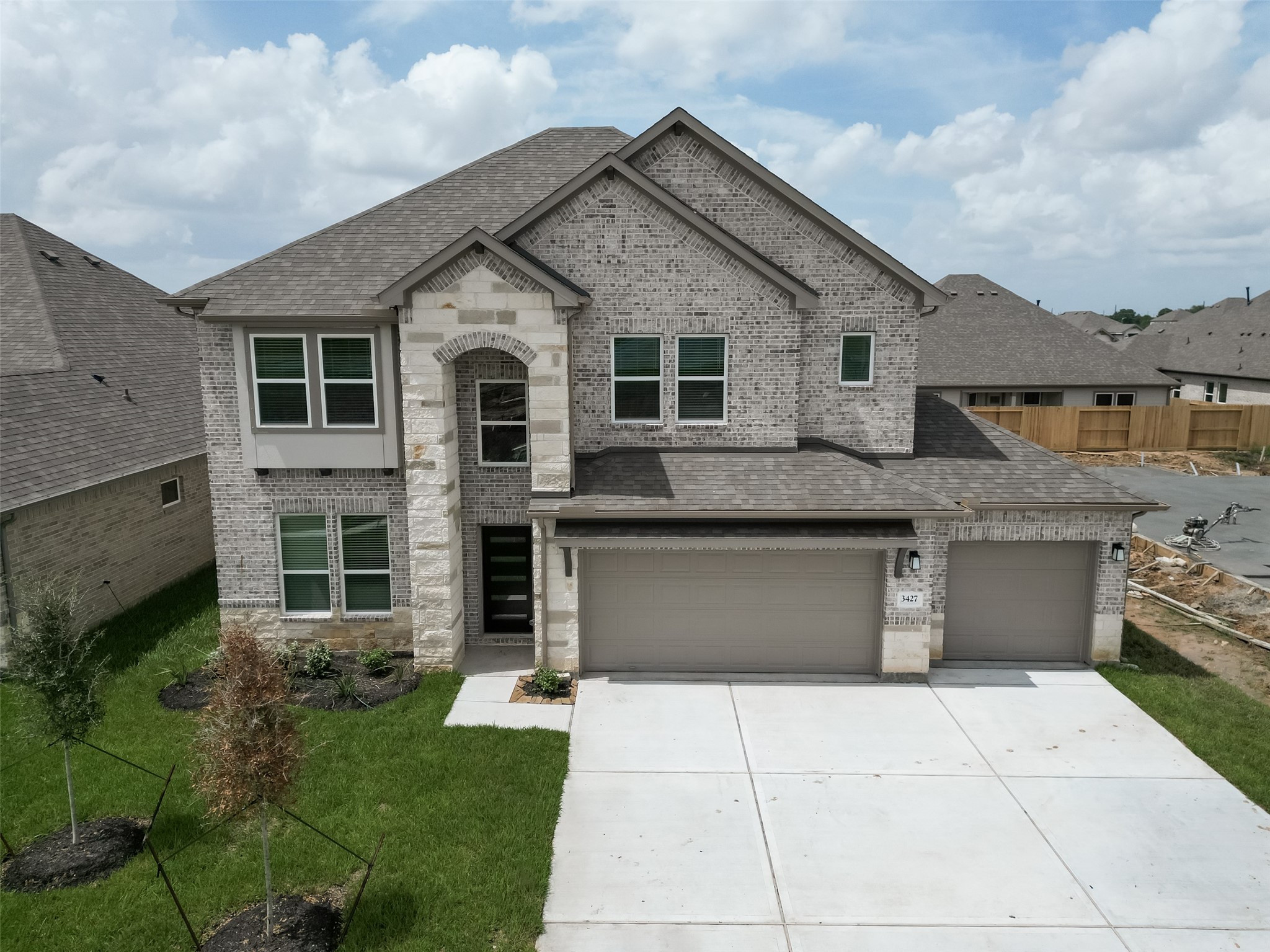 Listing photo 1