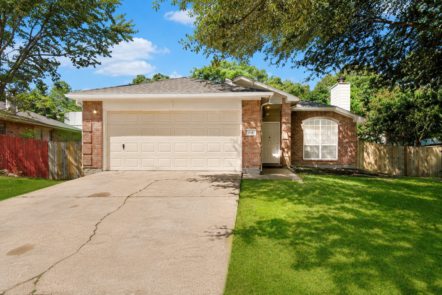 Listing photo 1