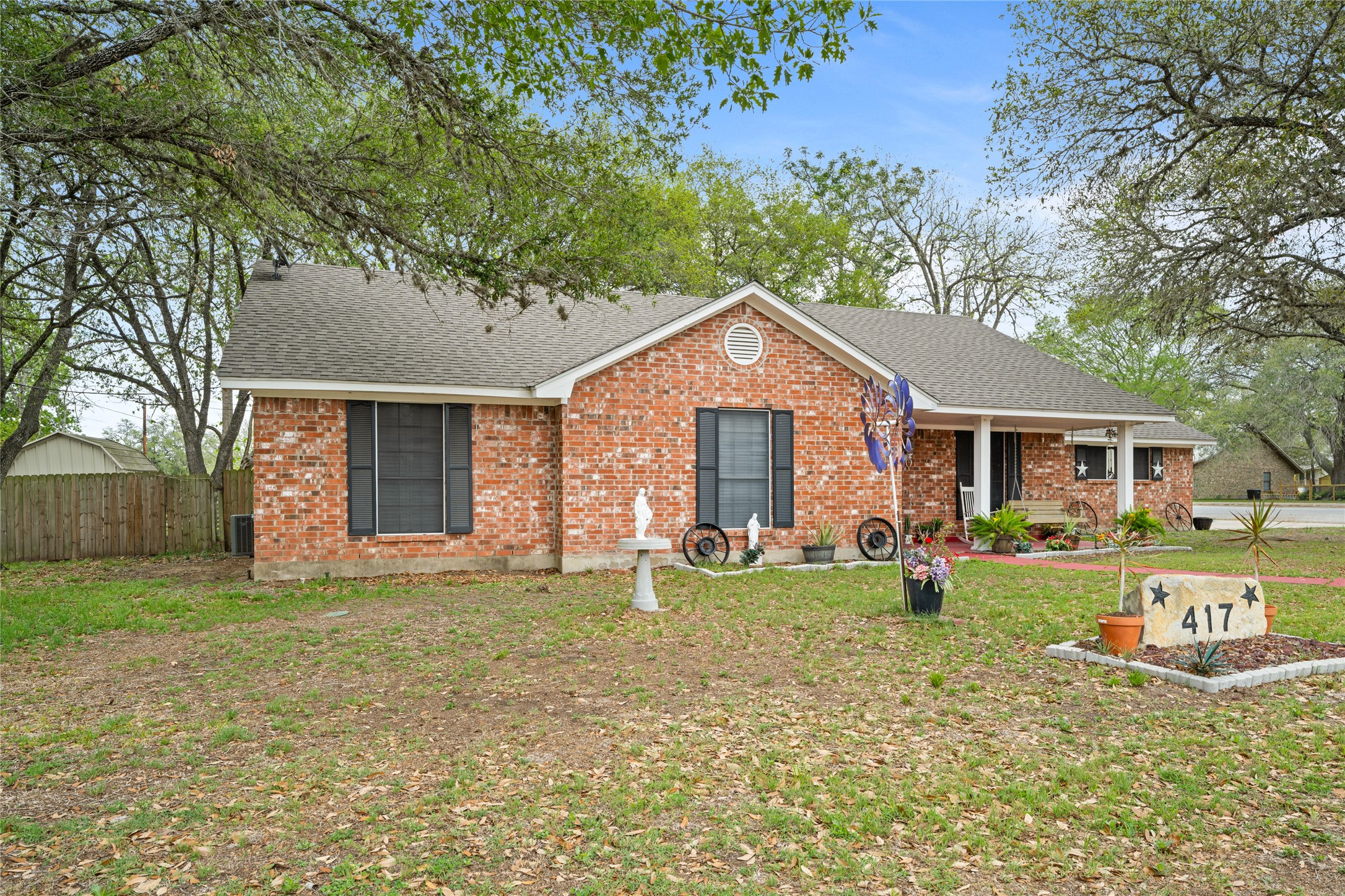 Listing photo 4