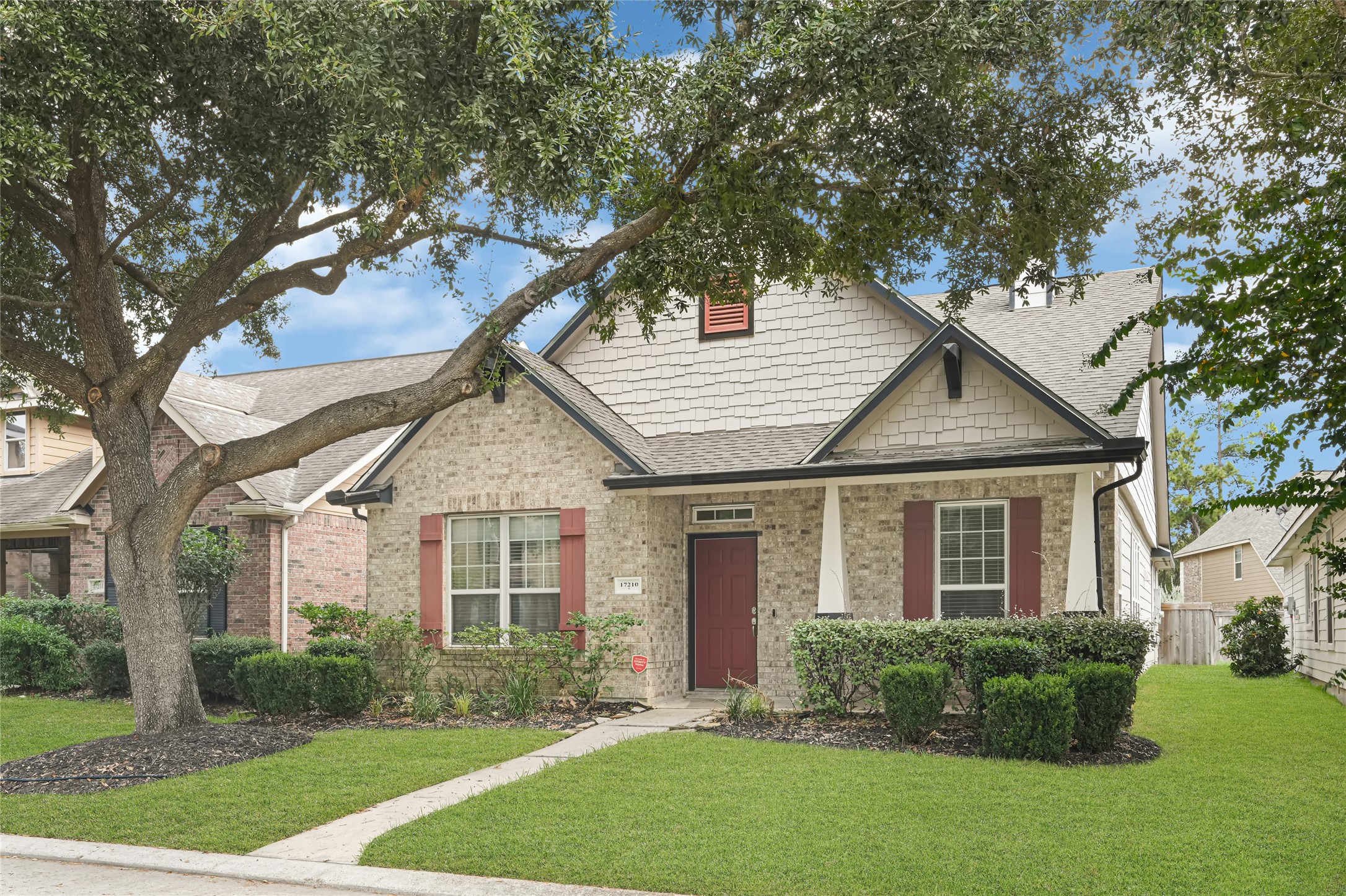 Listing photo 1