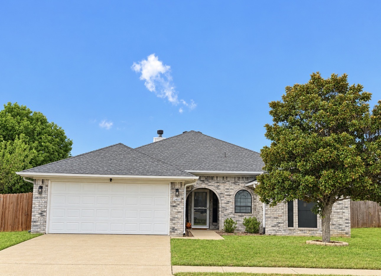 Listing photo 1