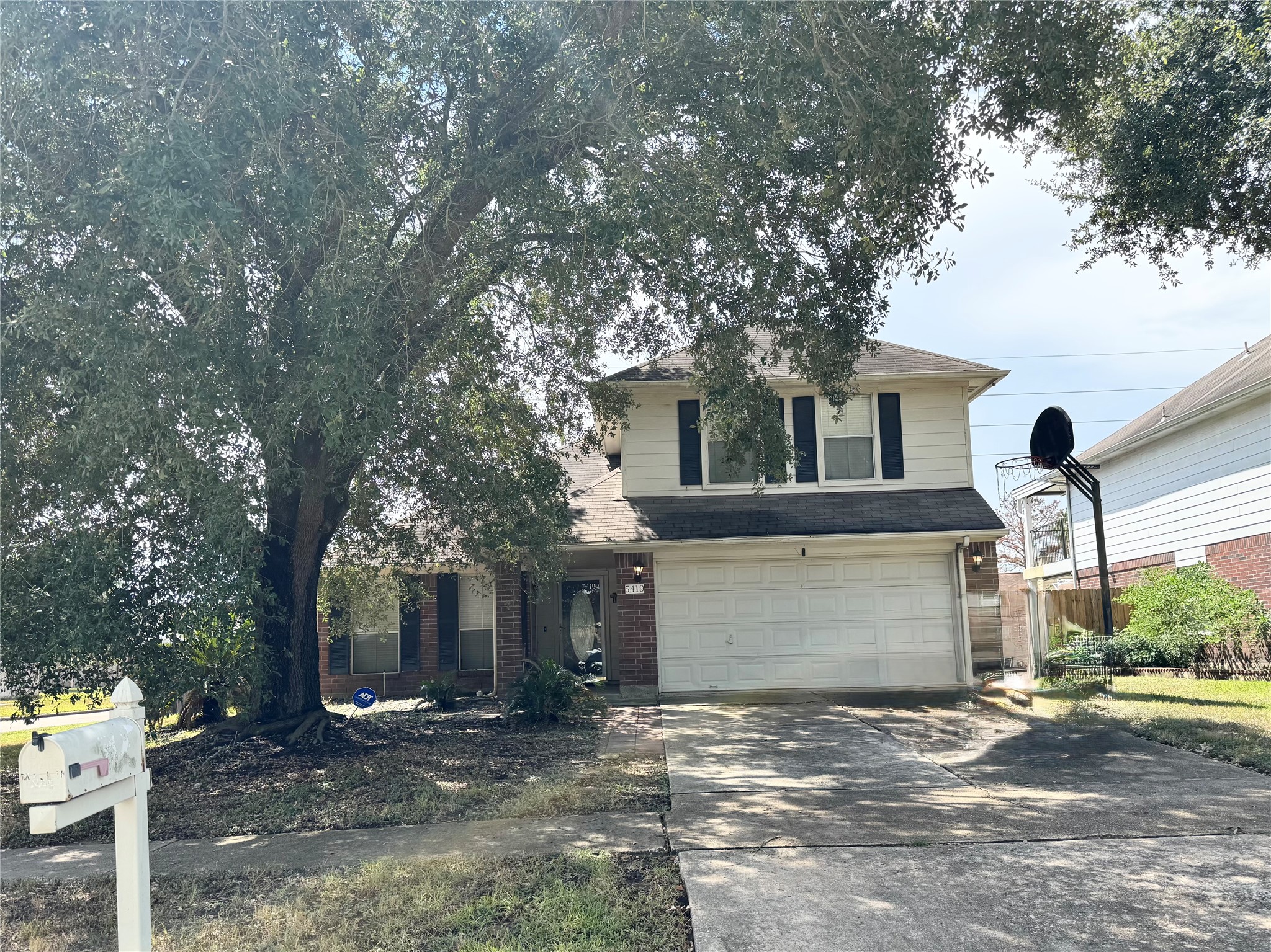 Listing photo 1