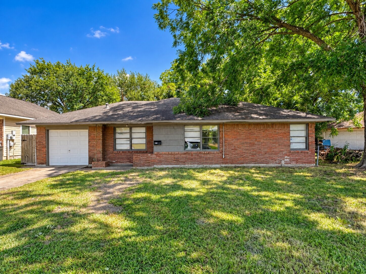 Listing photo 1