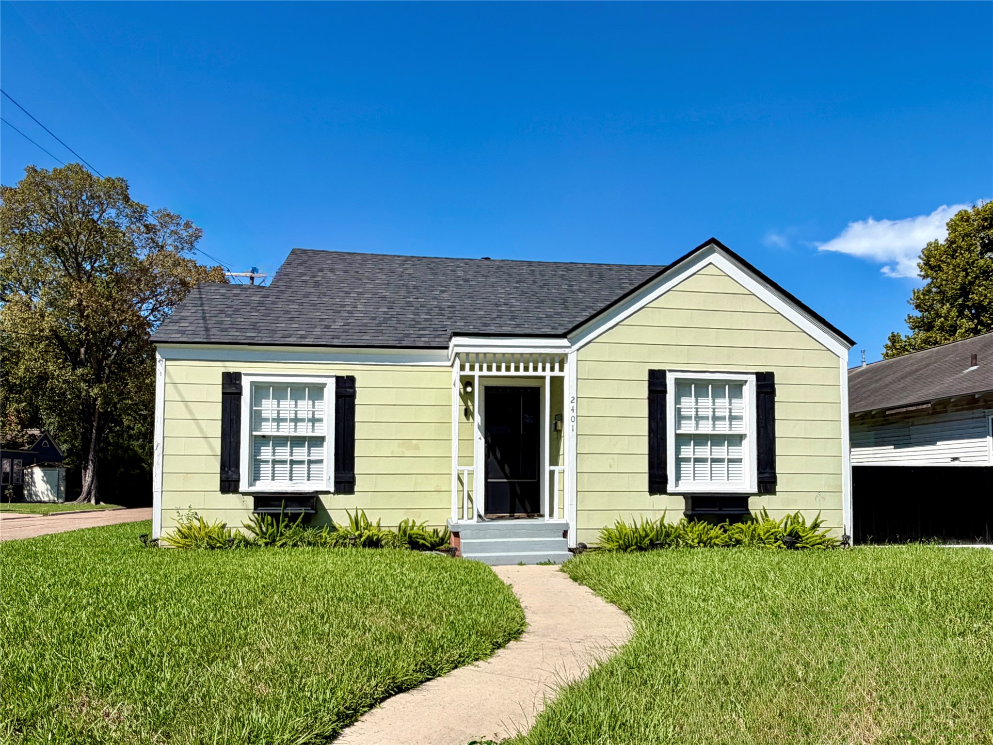 Listing photo 1