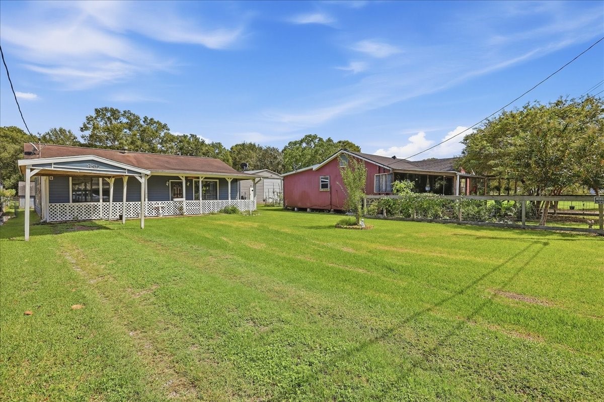 Listing photo 3